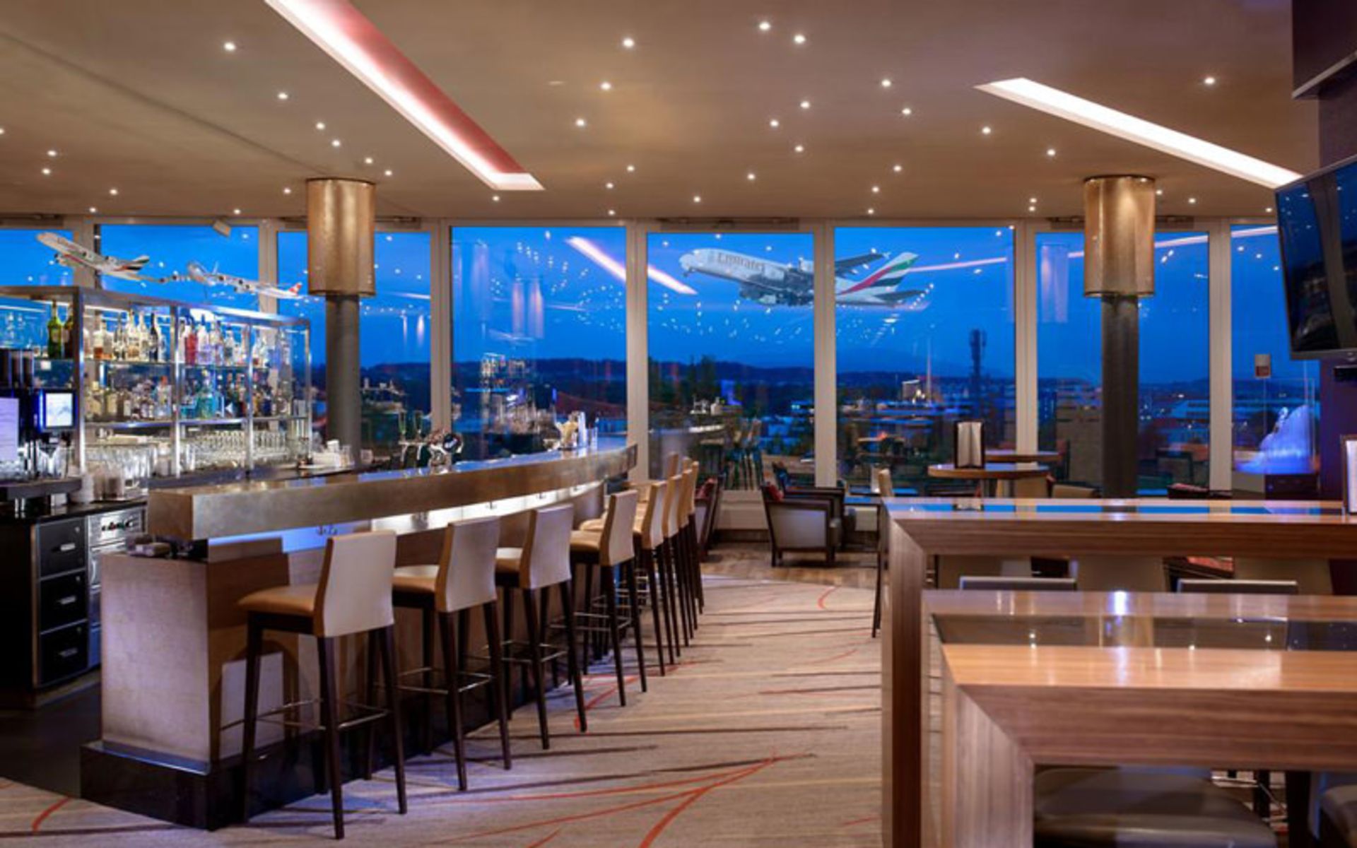 هتل هیلتون زوریخ ایرپورت (Hilton Zurich Airport)