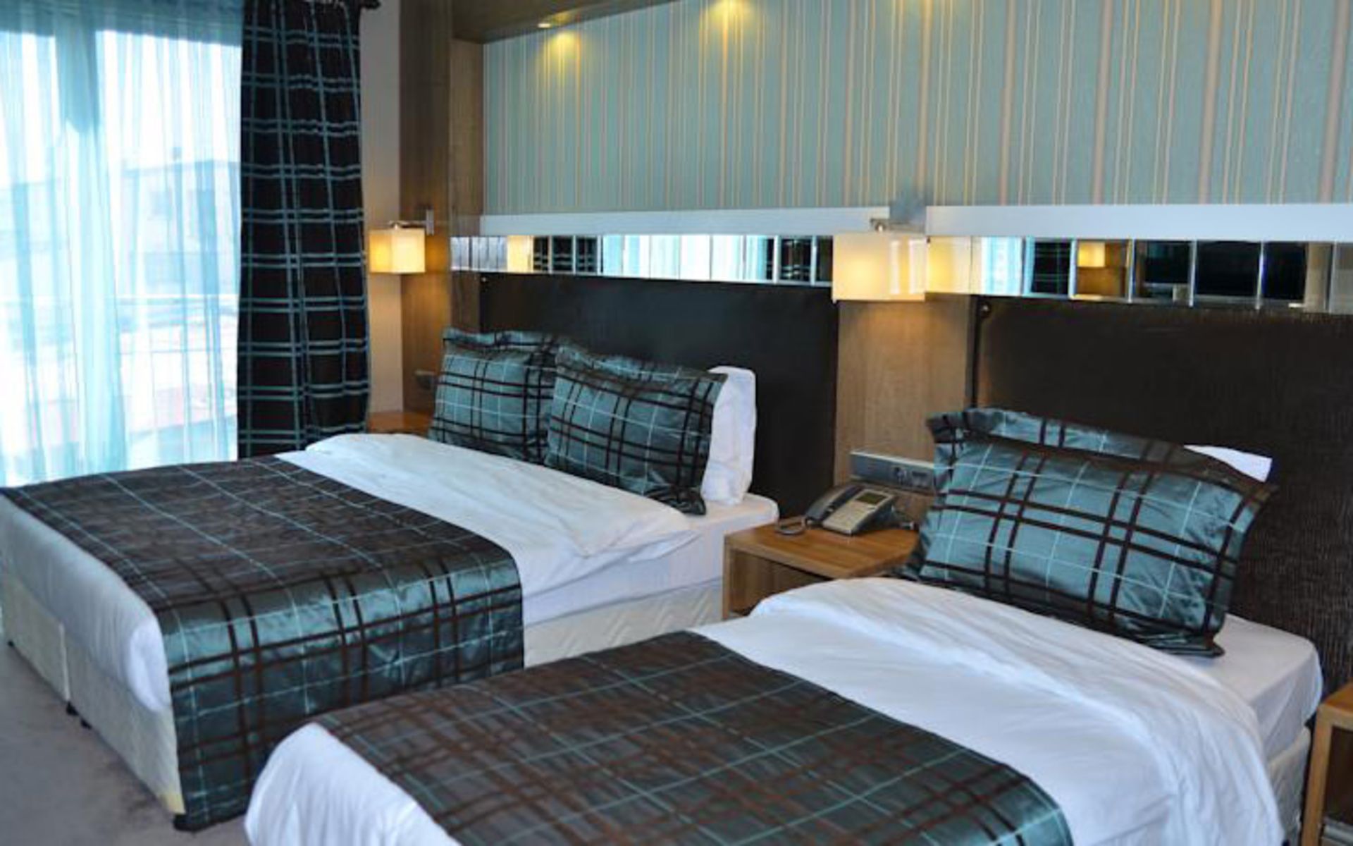 هتل گرند وان (Grand Hotel Van)