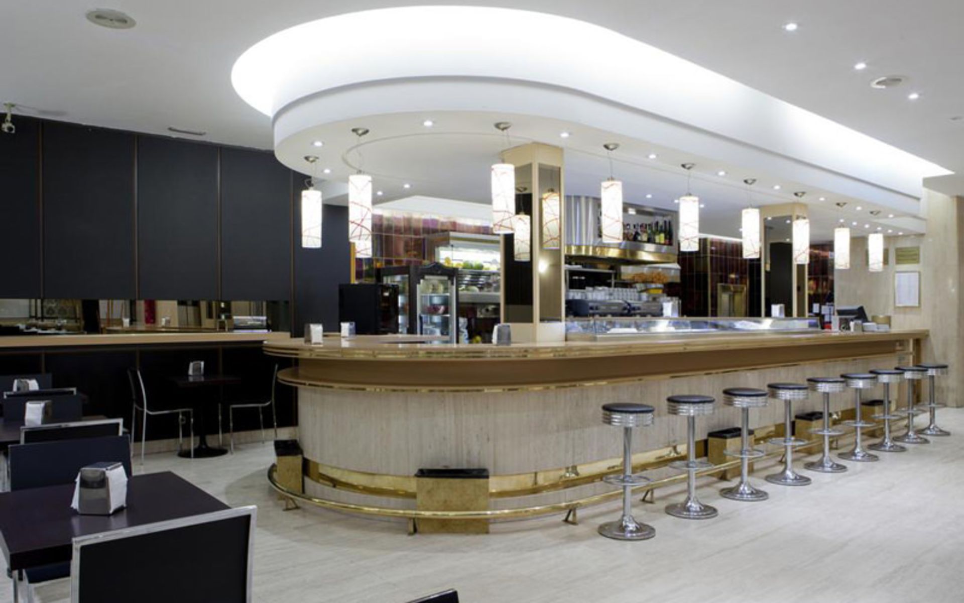 هتل لیابنی (Hotel Liabeny)