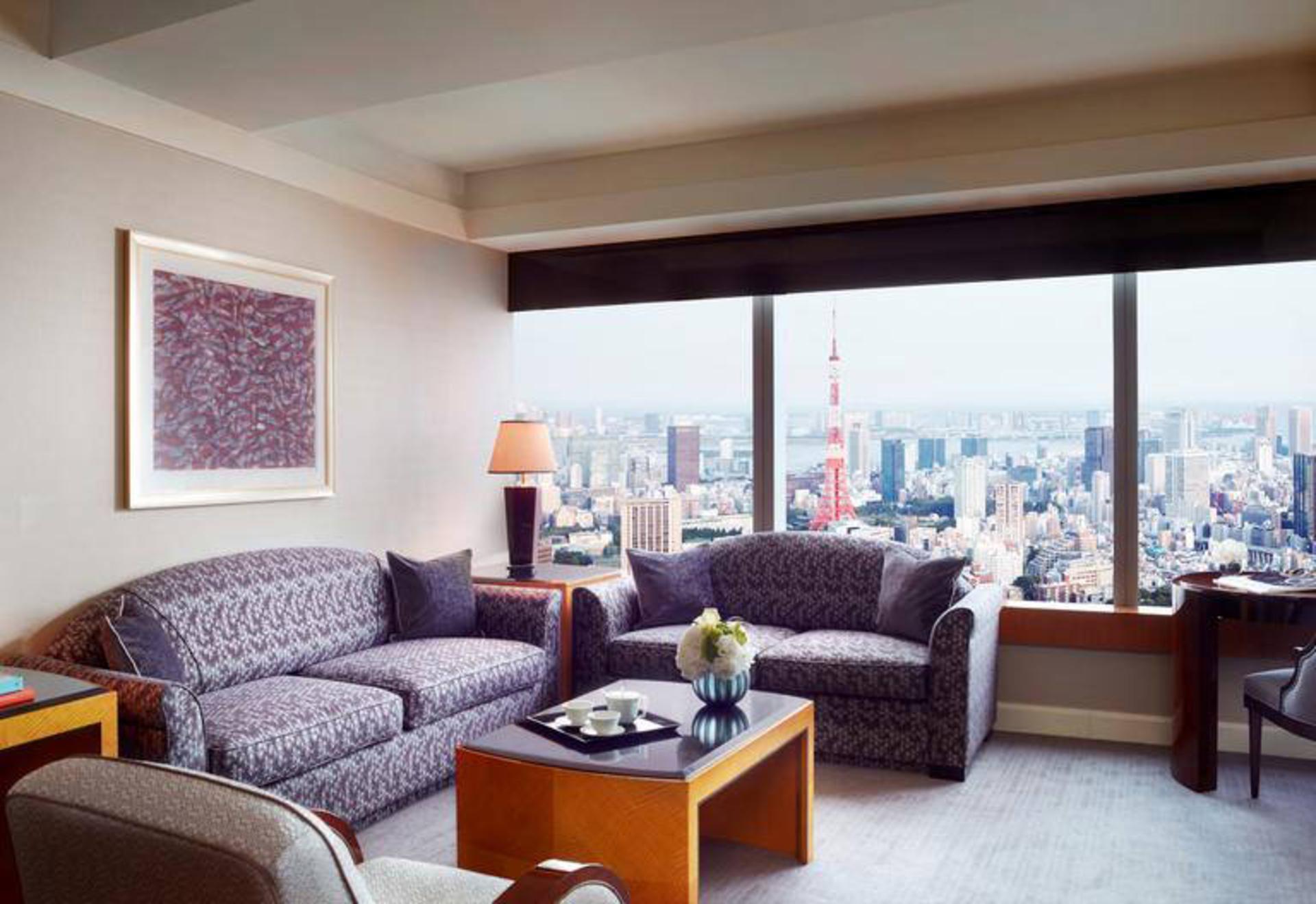 هتل ریتز کارلتون (The Ritz-Carlton)