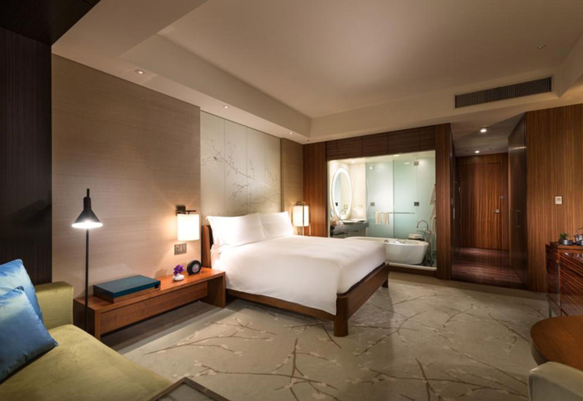 هتل کونراد (Conrad Tokyo)