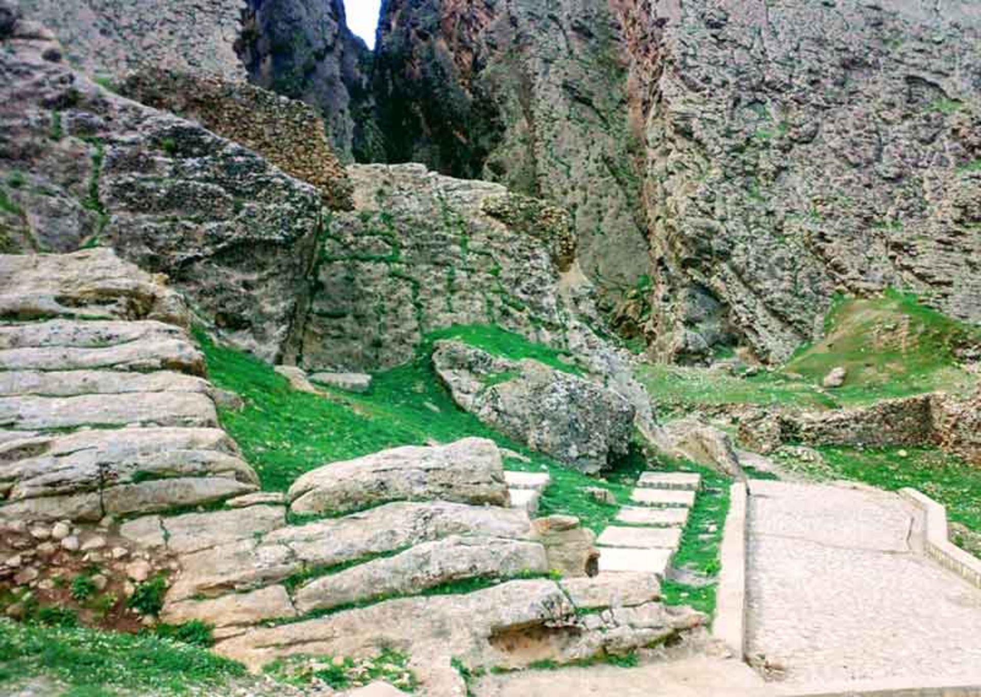 تنگه بهرام چوبین