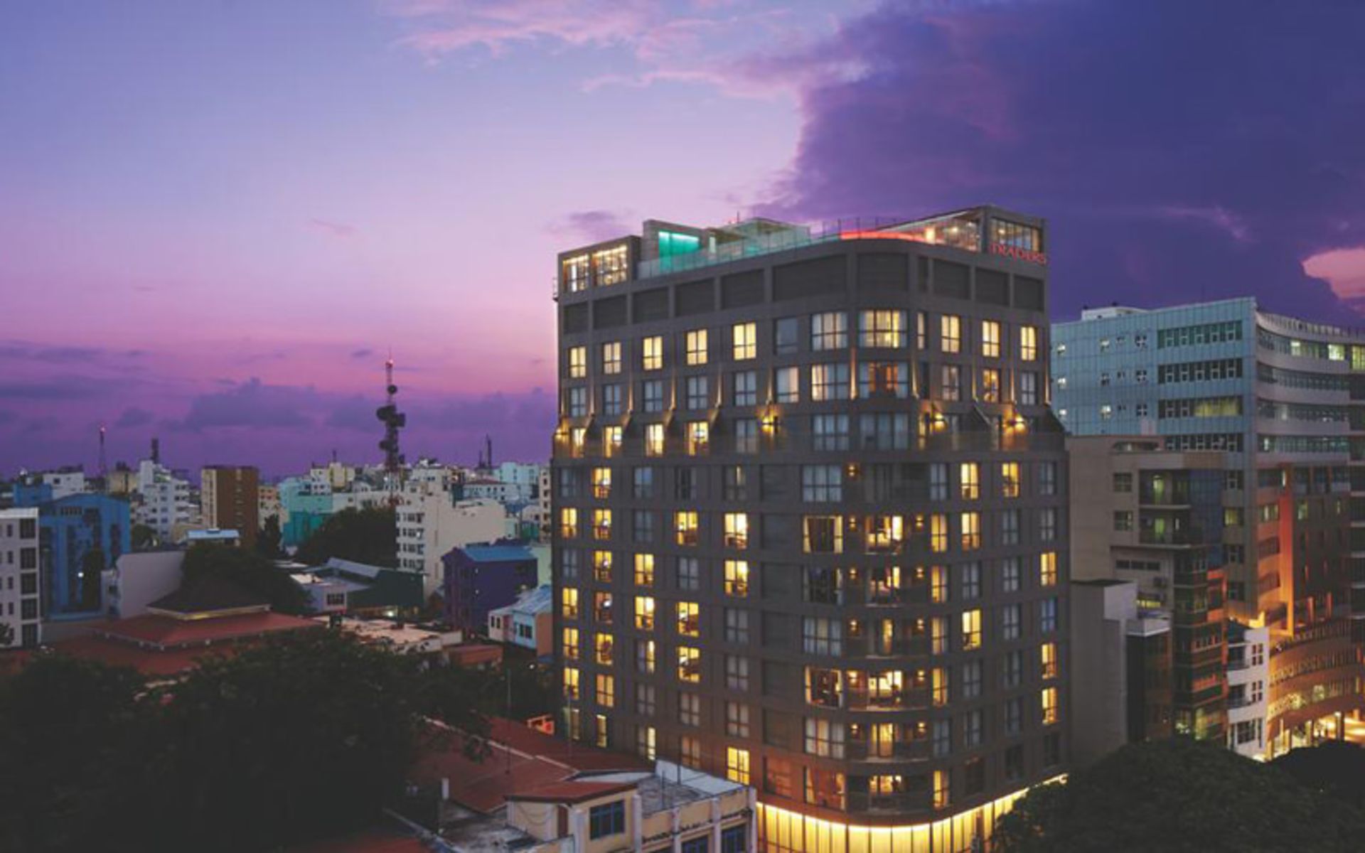 هتل جن‌ ماله (Hotel Jen Malé)