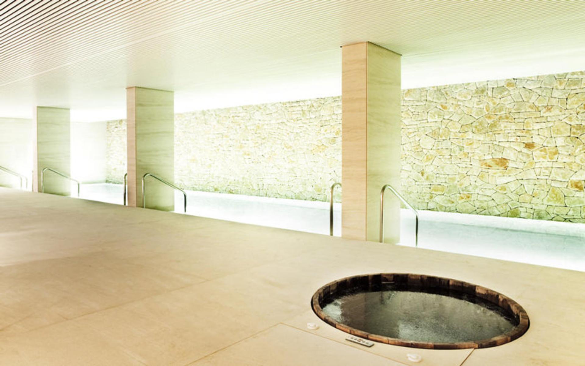 هتل اسکوئر ناین بلگراد (Square Nine Hotel Belgrade)