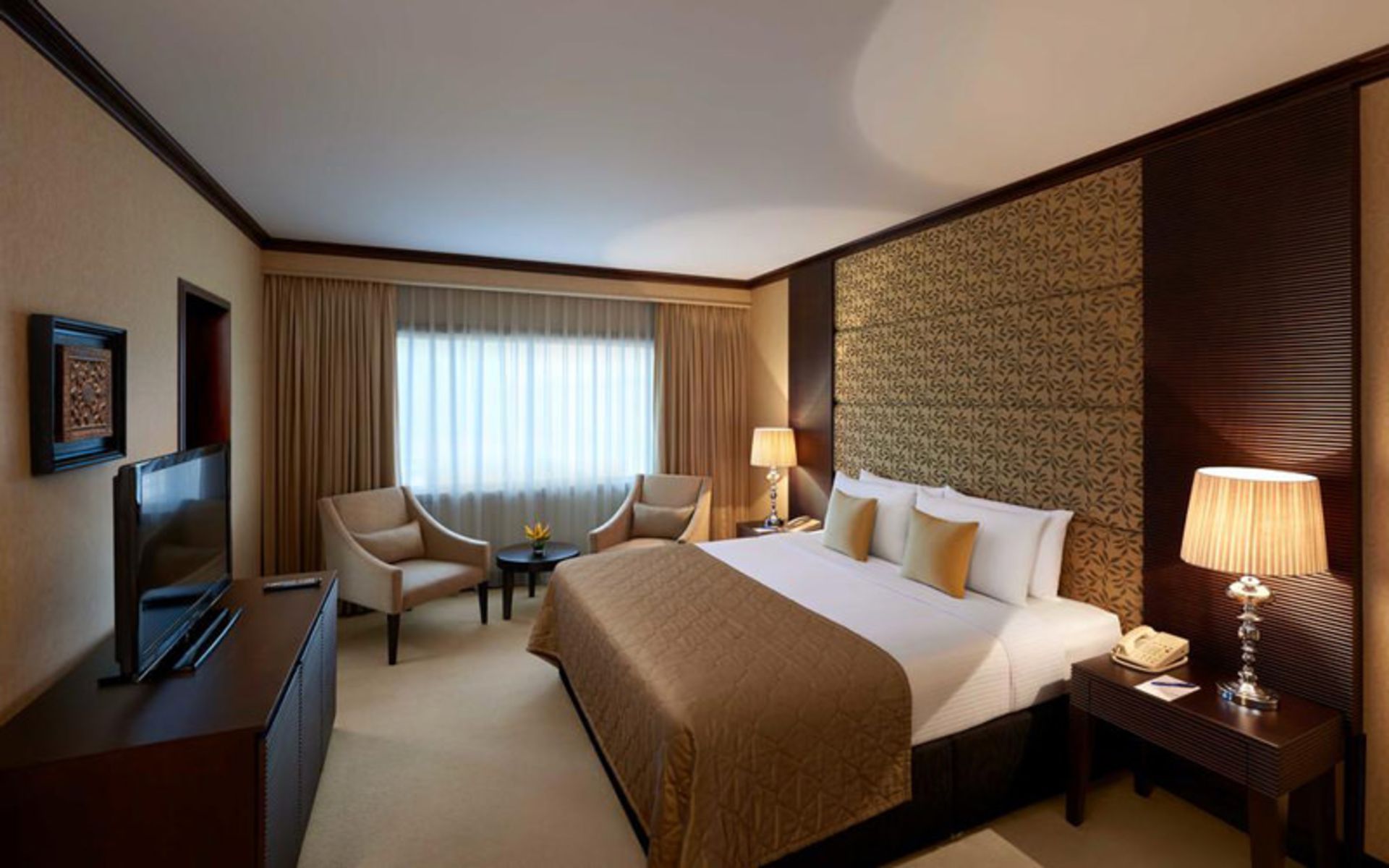 هتل سینامون لیک ‌ساید (Cinnamon Lakeside)