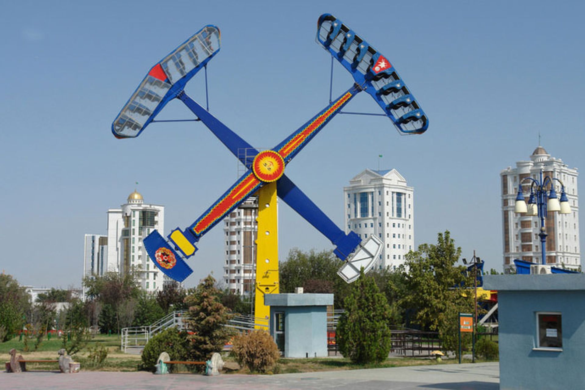 دنیای افسانه های ترکمن