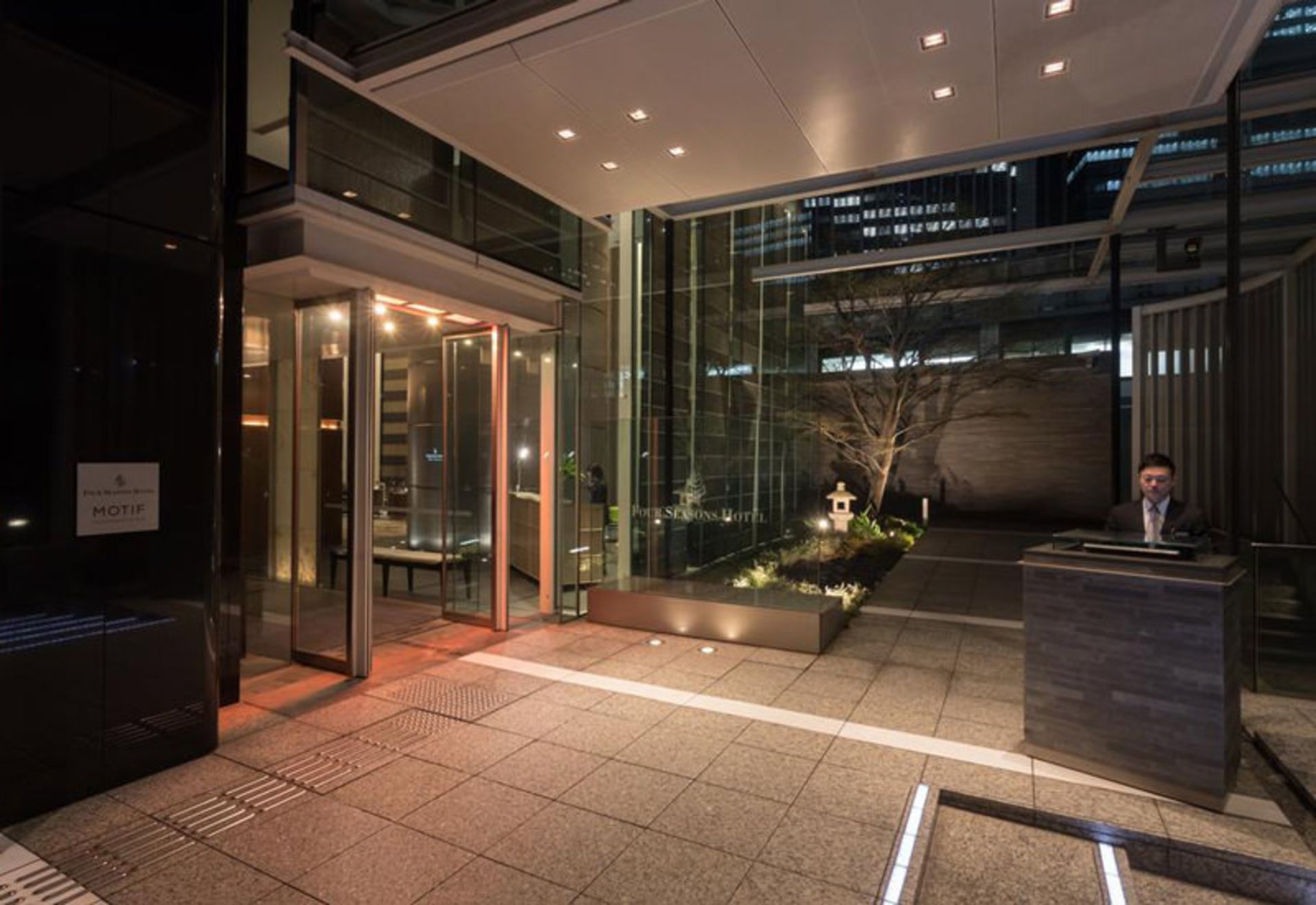 هتل فور سیزن توکیو (Four Seasons Hotel Tokyo at Marunouchi)
