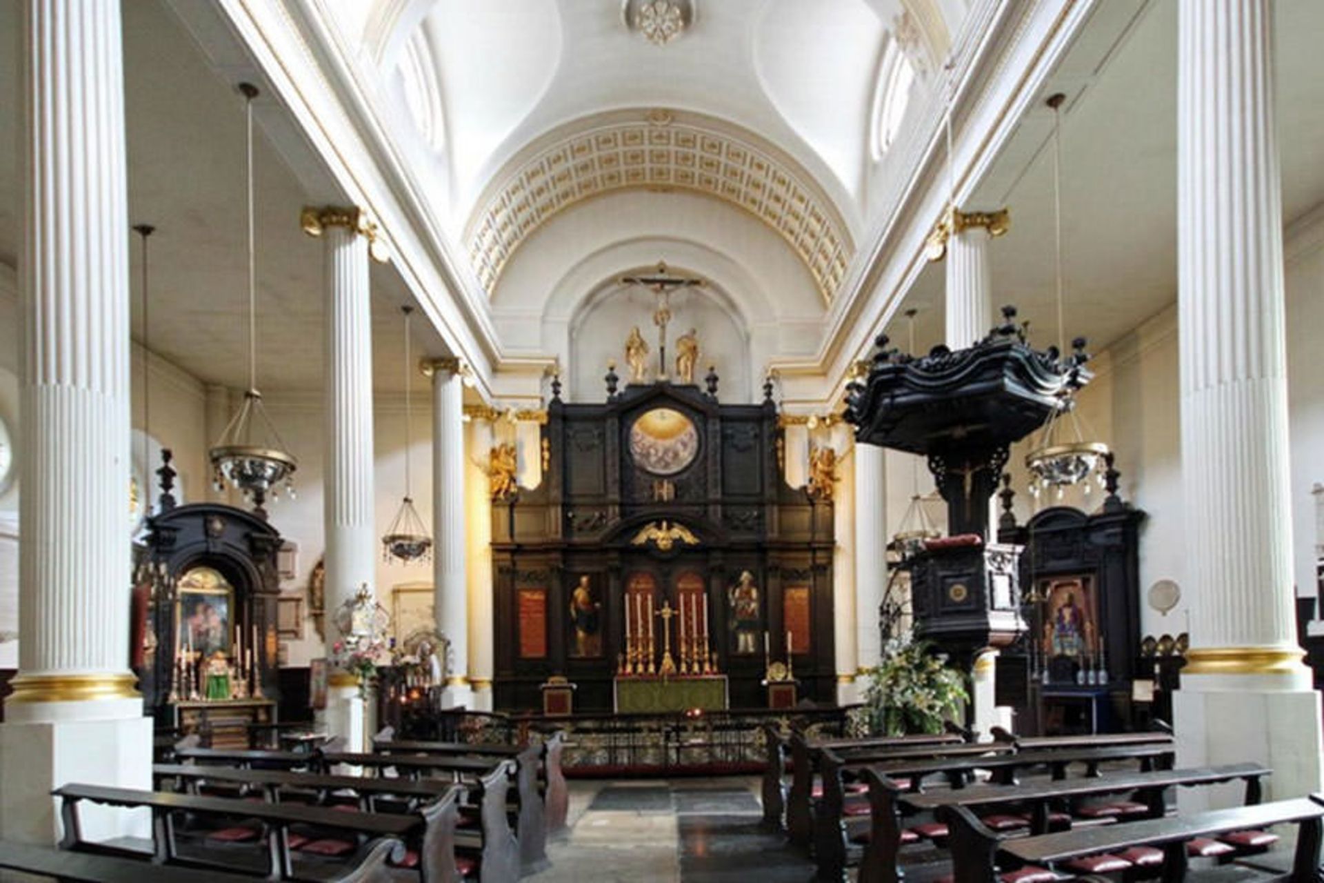 کلیسای سنت مگنوس مارتیر 