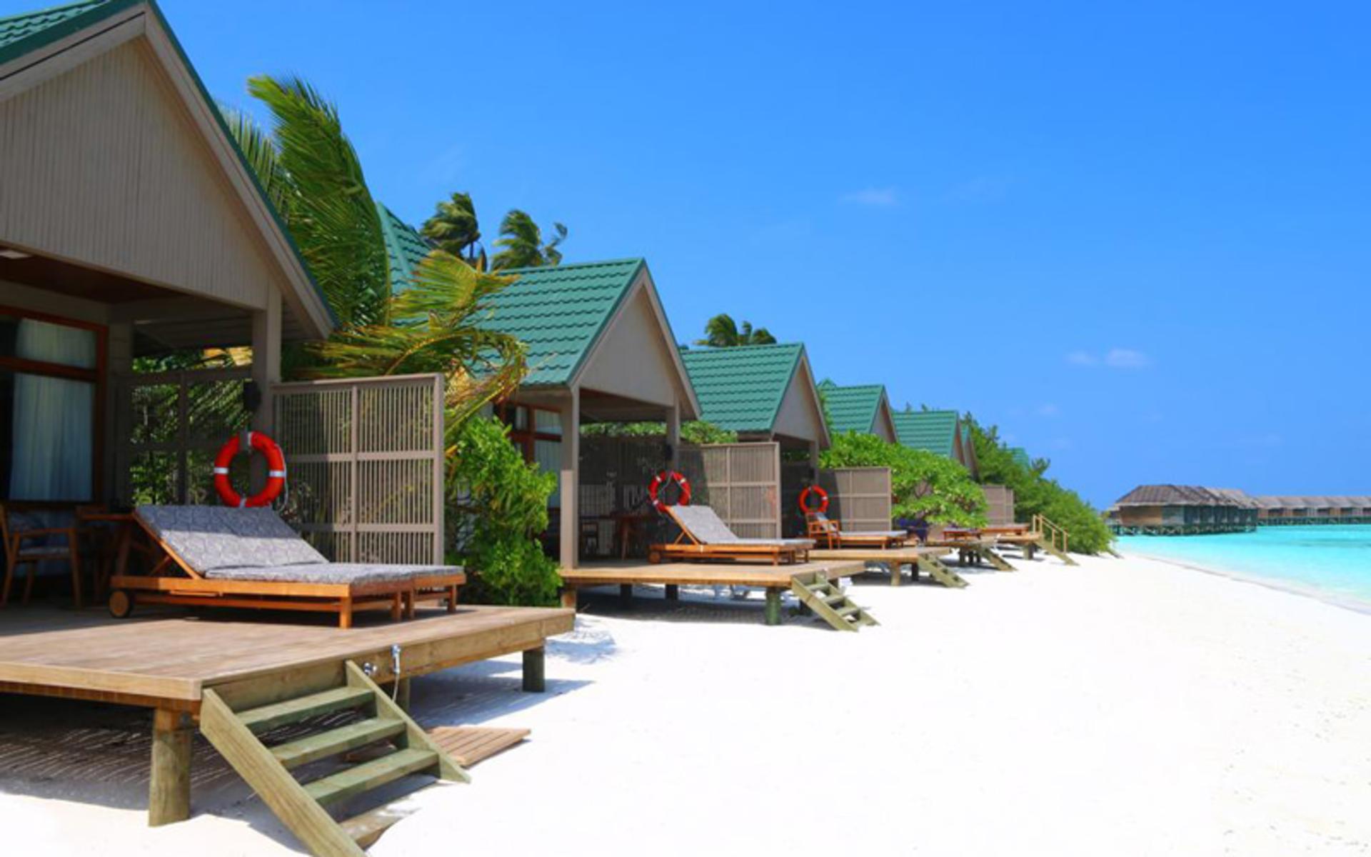 هتل مرو اسپا اند ریزورت (Meeru Island Resort & Spa)