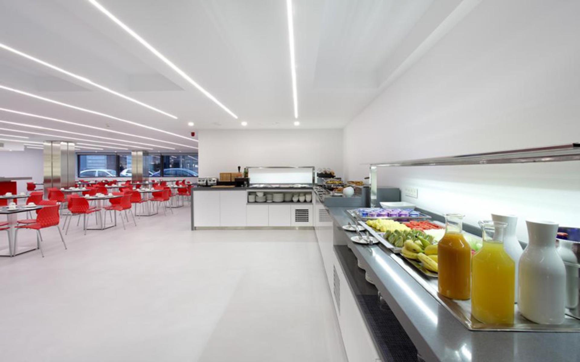 هتل اروستارز سنترال (Eurostars Central)