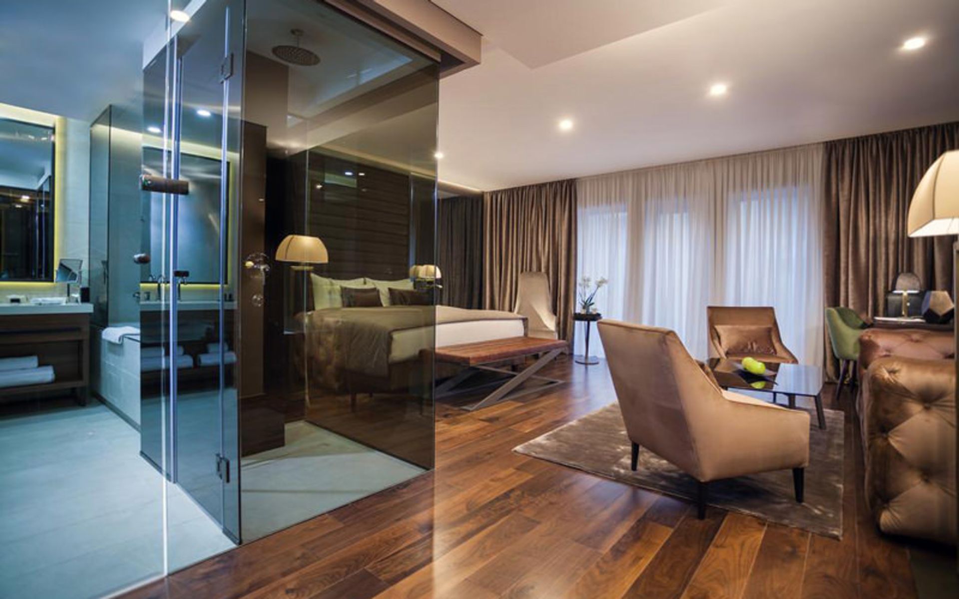 هتل سنت تن (SAINT TEN Hotel)