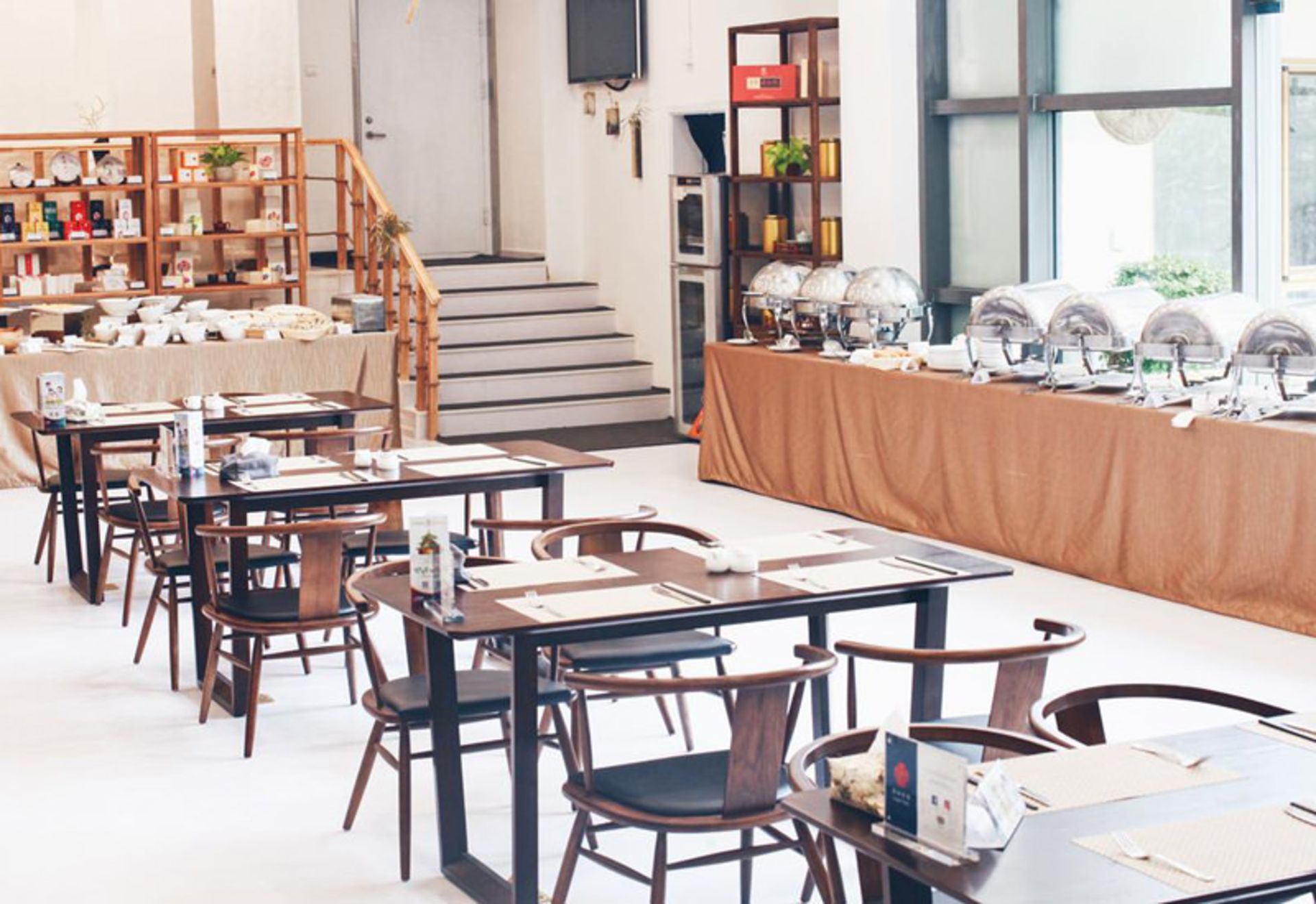 هتل دیز فوربیدن (Days Inn Forbidden)