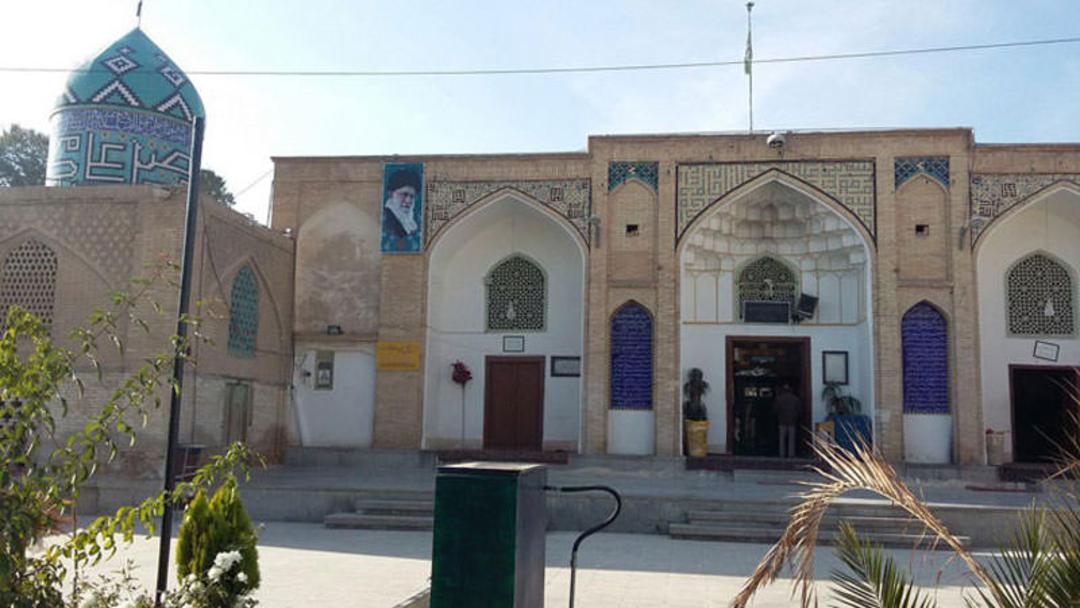ارامگاه ستی فاطمه