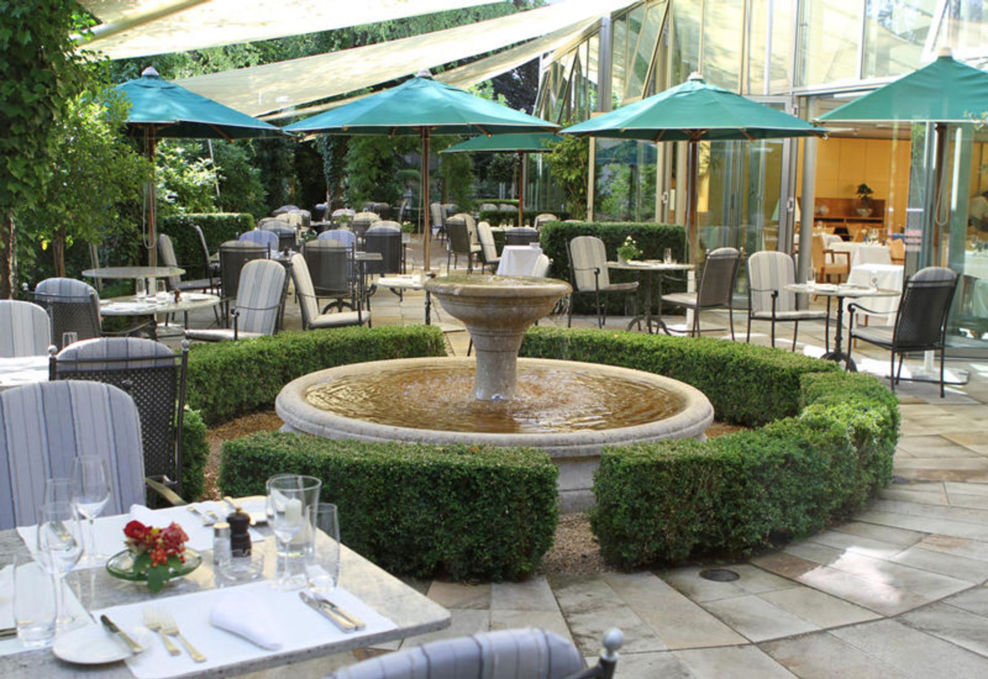 هتل انگیمات سیتی-گاردن (Engimatt City-Gardenhotel)