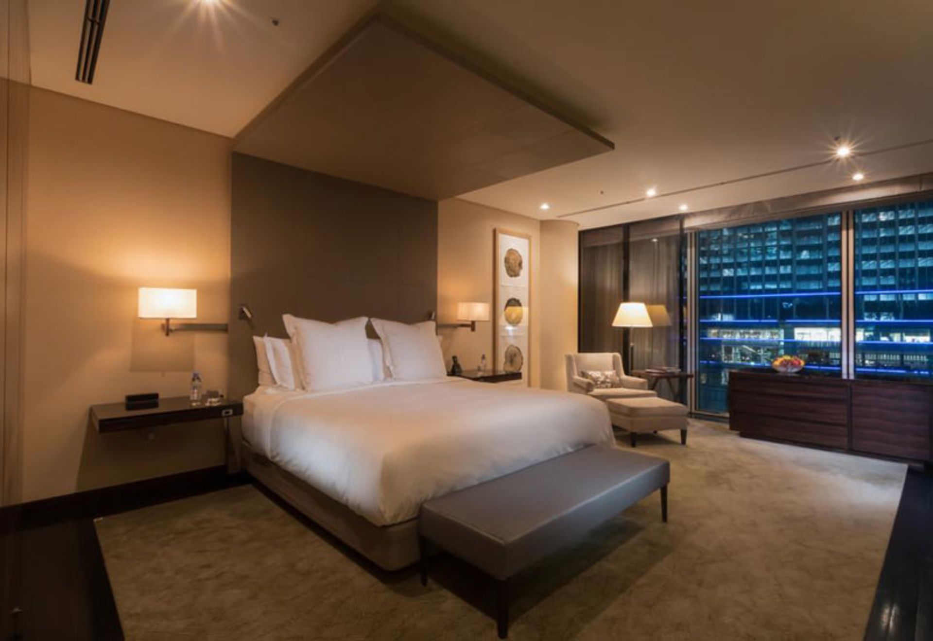 هتل فور سیزن توکیو (Four Seasons Hotel Tokyo at Marunouchi)