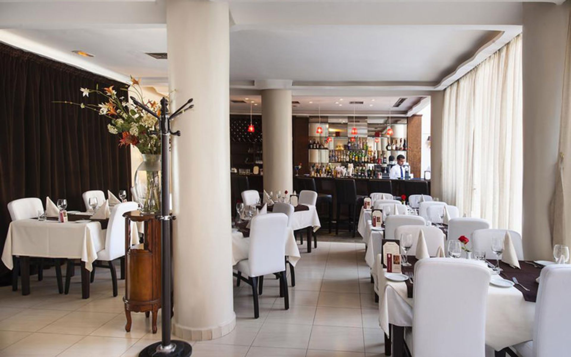 هتل لِ کاسپین (Hotel Le Caspien)