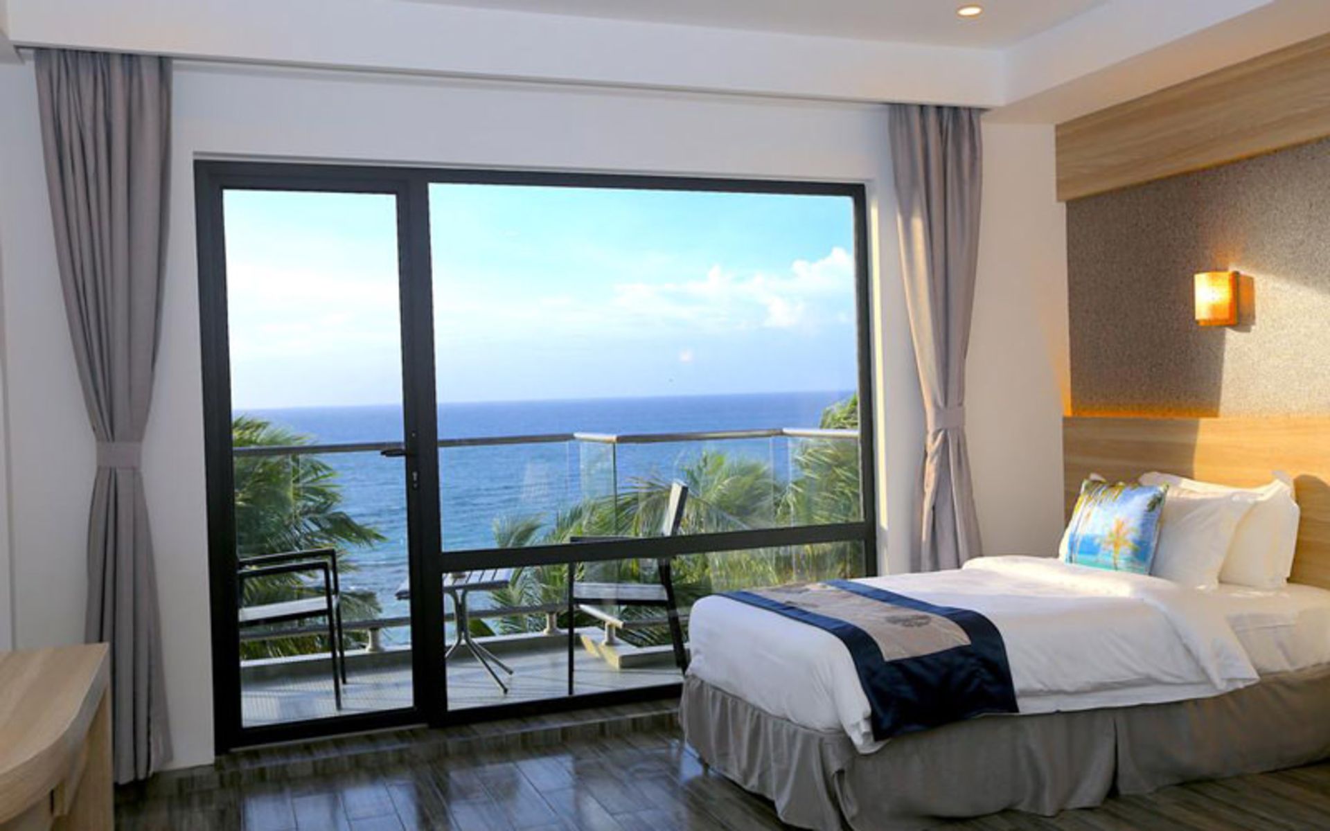 هتل کانی گرند سی ویو (Kaani Grand Seaview)