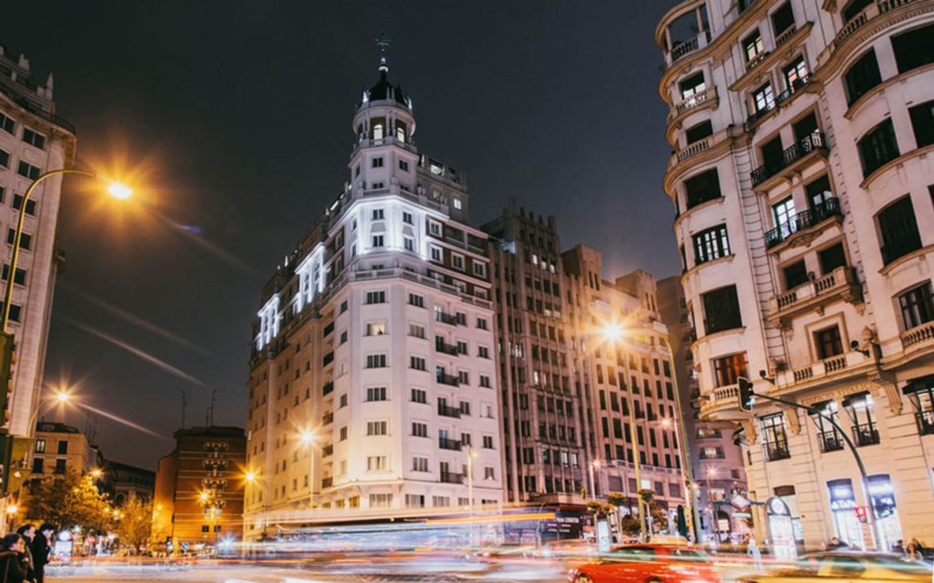 هتل دیر مادرید (Dear Hotel Madrid)