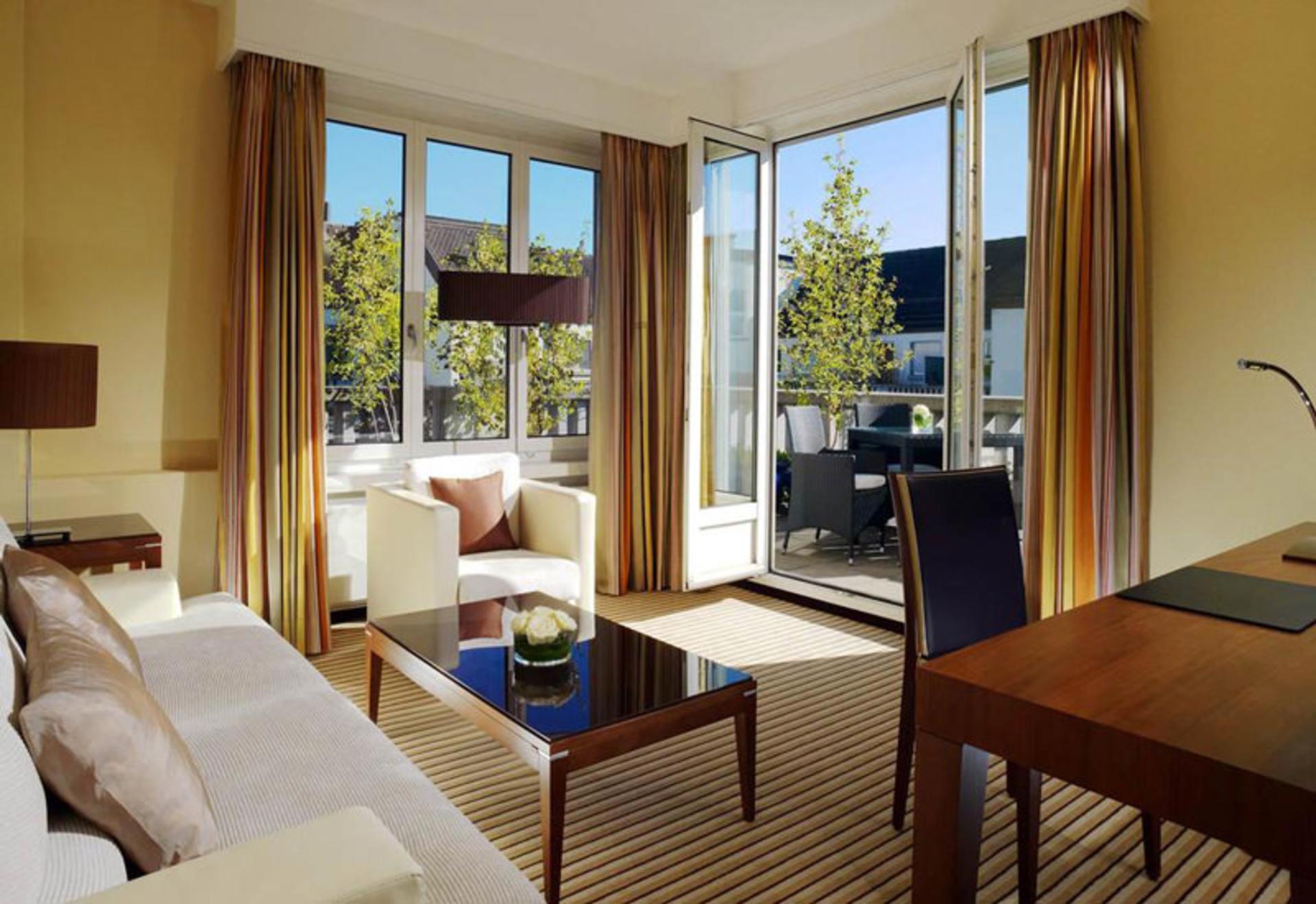 هتل شرایتون زوریخ نویس شلوس (Sheraton Zürich Neues Schloss Hotel)