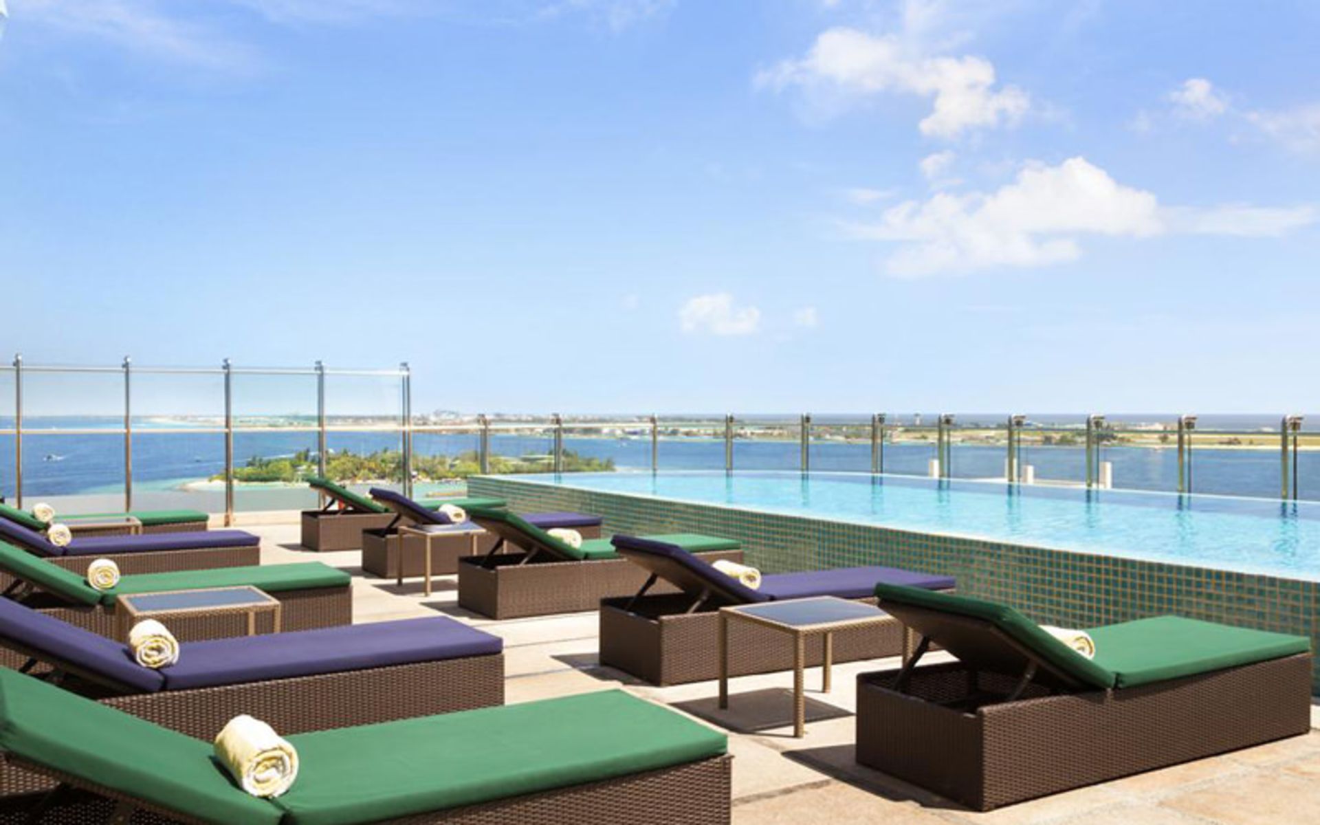 هتل جن‌ ماله (Hotel Jen Malé)