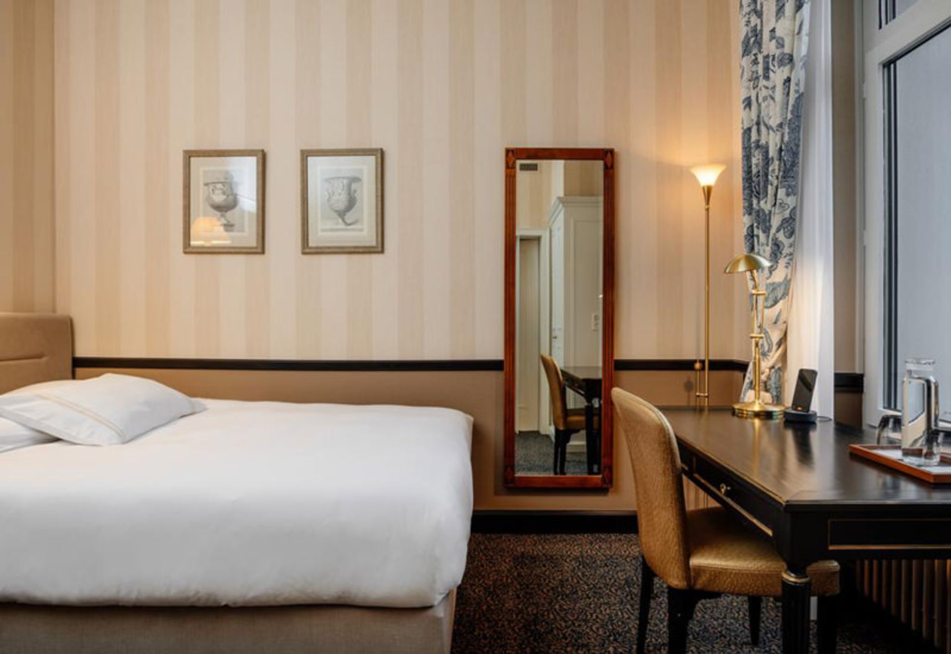 هتل اسمال لاکچری امباسادور له اپرا (Small Luxury Hotel Ambassador Zurich)