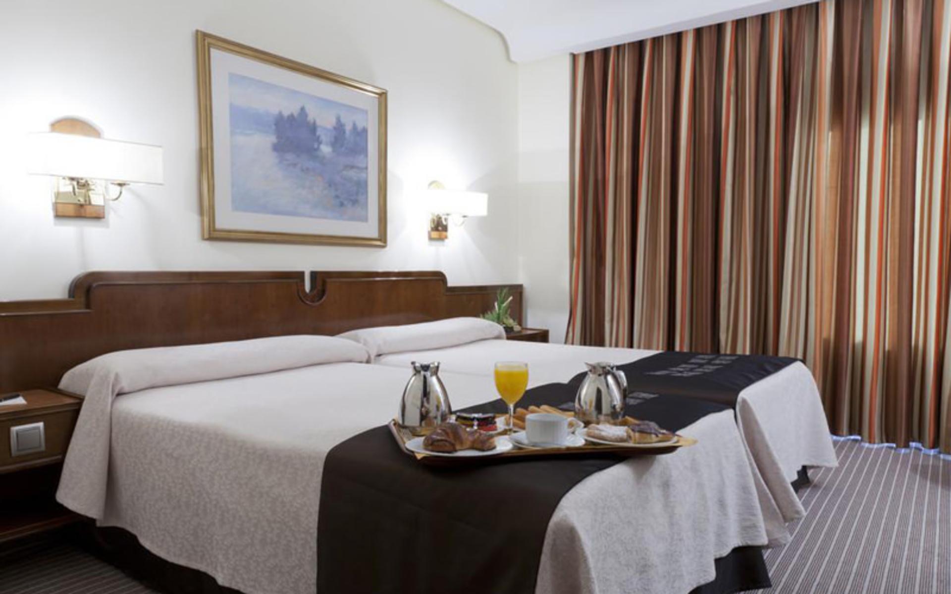 هتل لیابنی (Hotel Liabeny)
