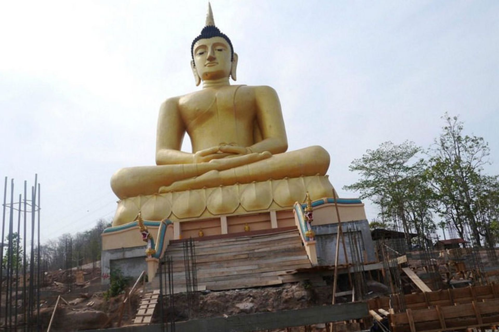 Pakse Golden Buddha