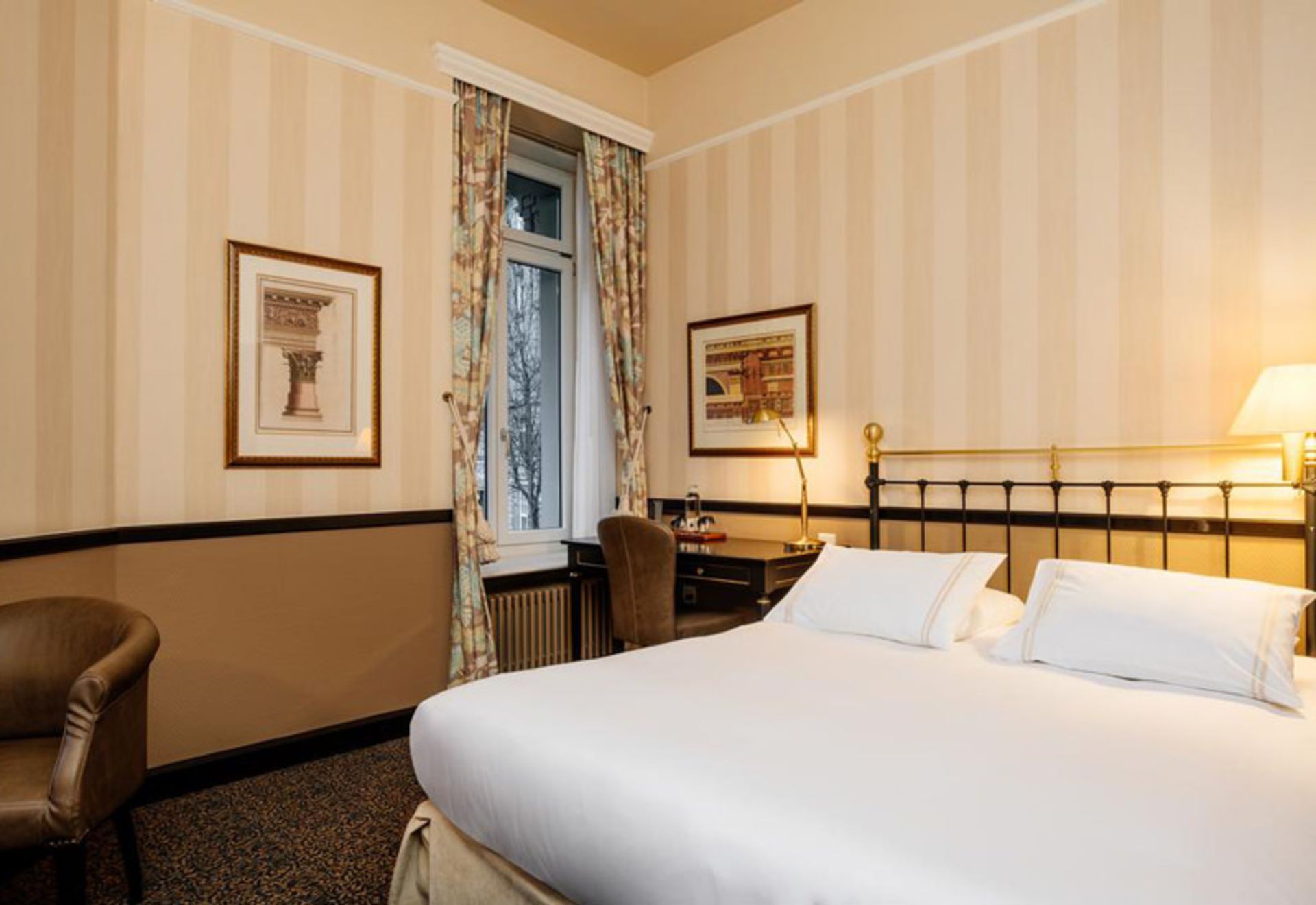 هتل اسمال لاکچری امباسادور له اپرا (Small Luxury Hotel Ambassador Zurich)