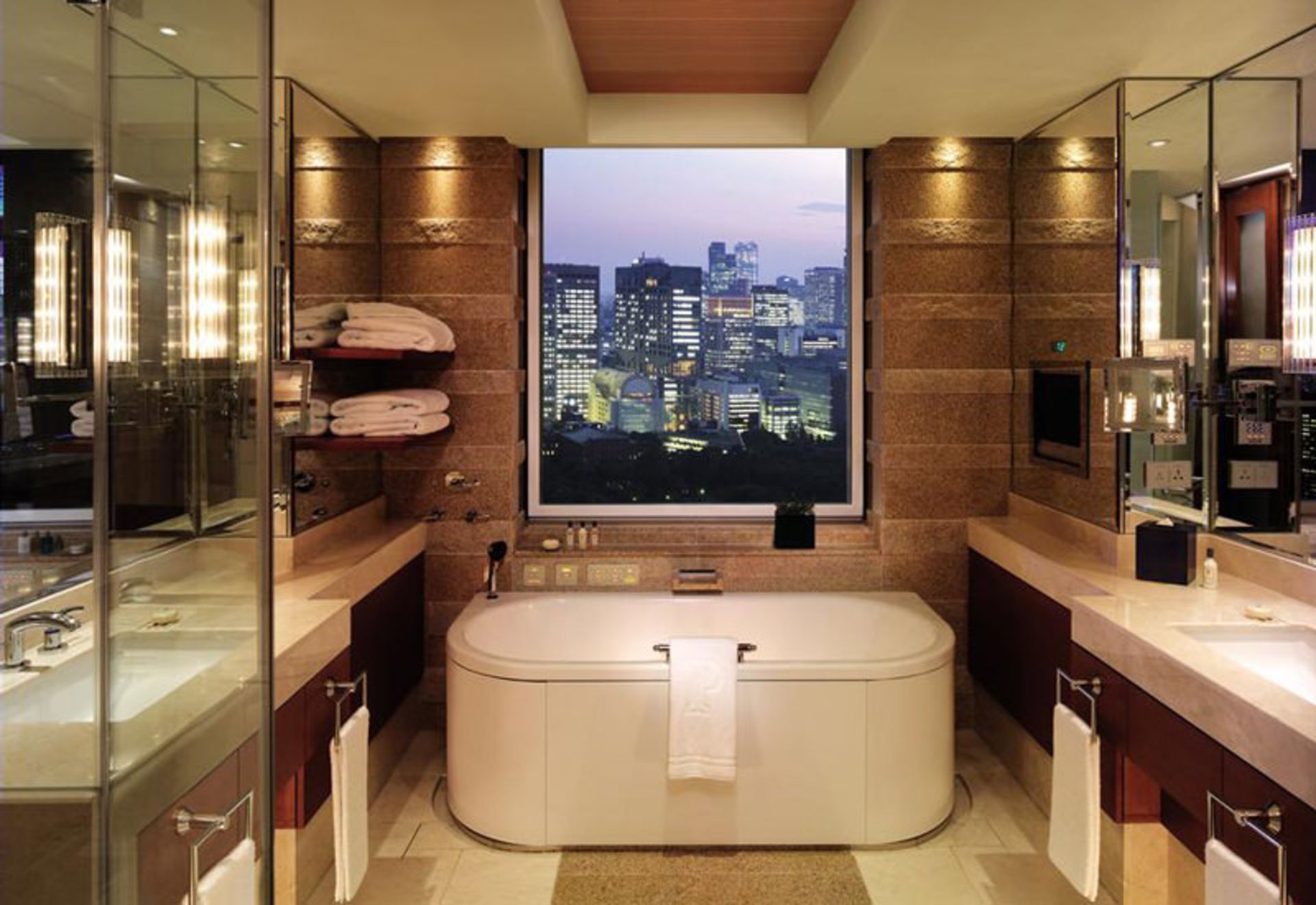 هتل پنینسولا توکیو (The Peninsula Tokyo)