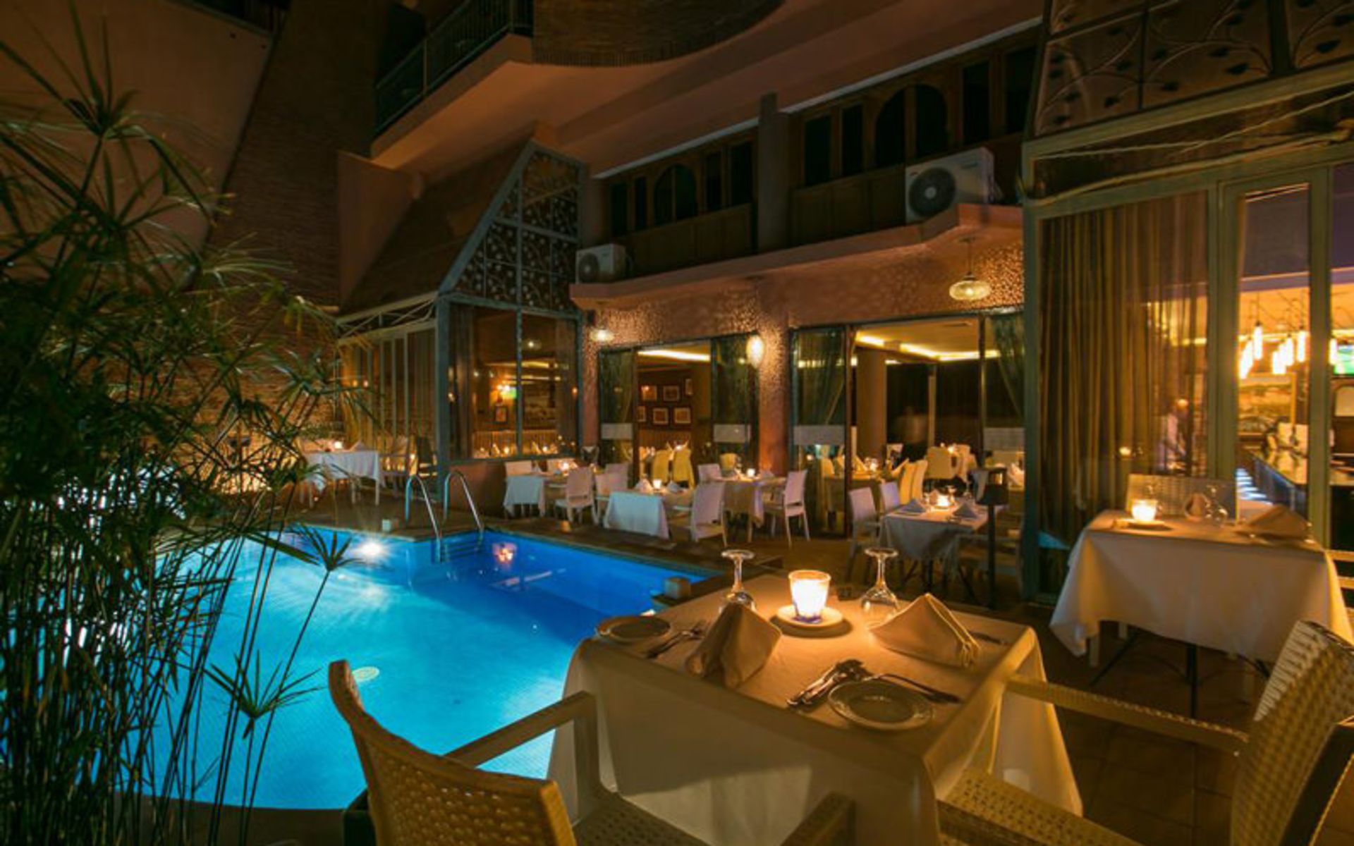 هتل لِ کاسپین (Hotel Le Caspien)