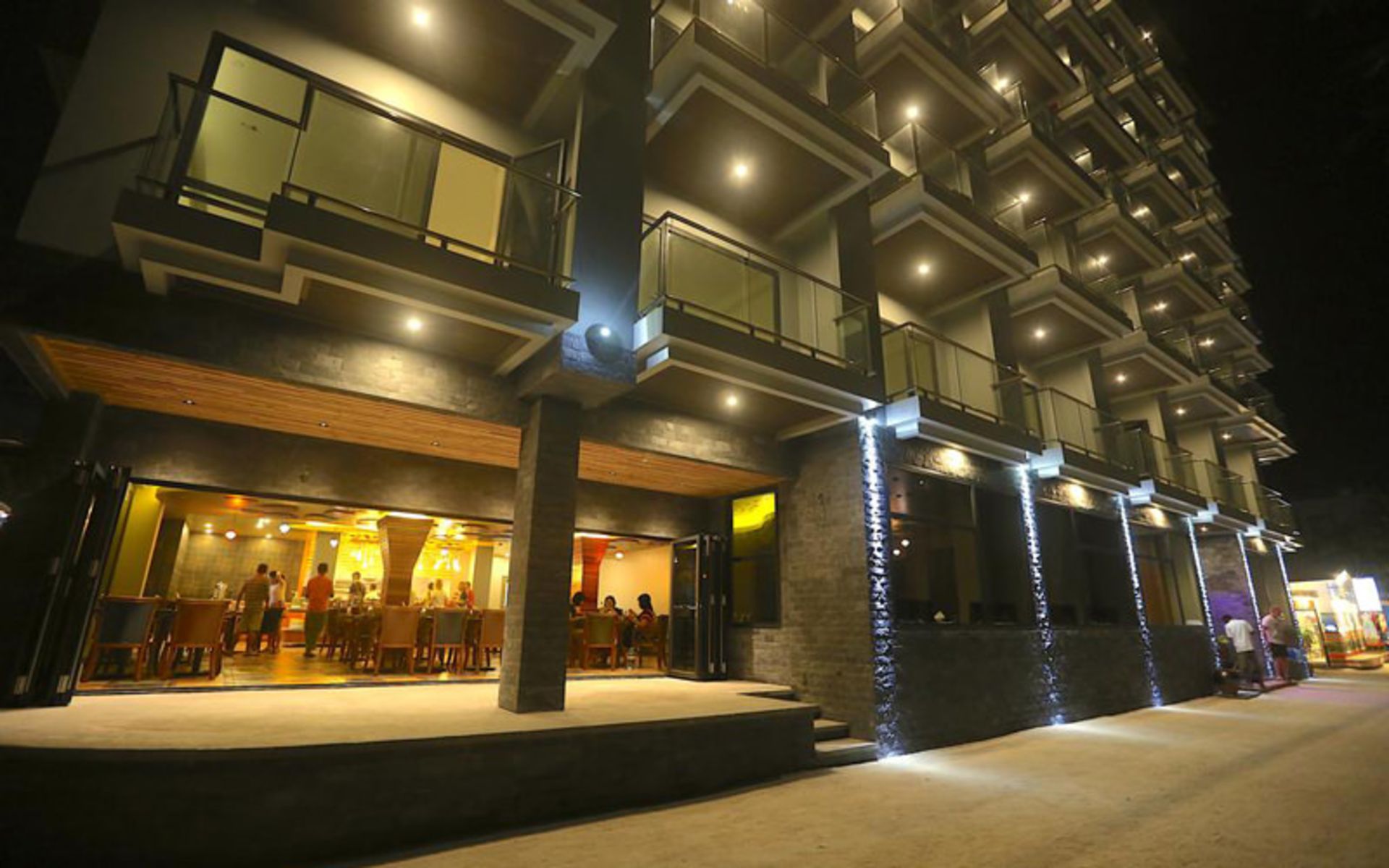 هتل کانی گرند سی ویو (Kaani Grand Seaview)