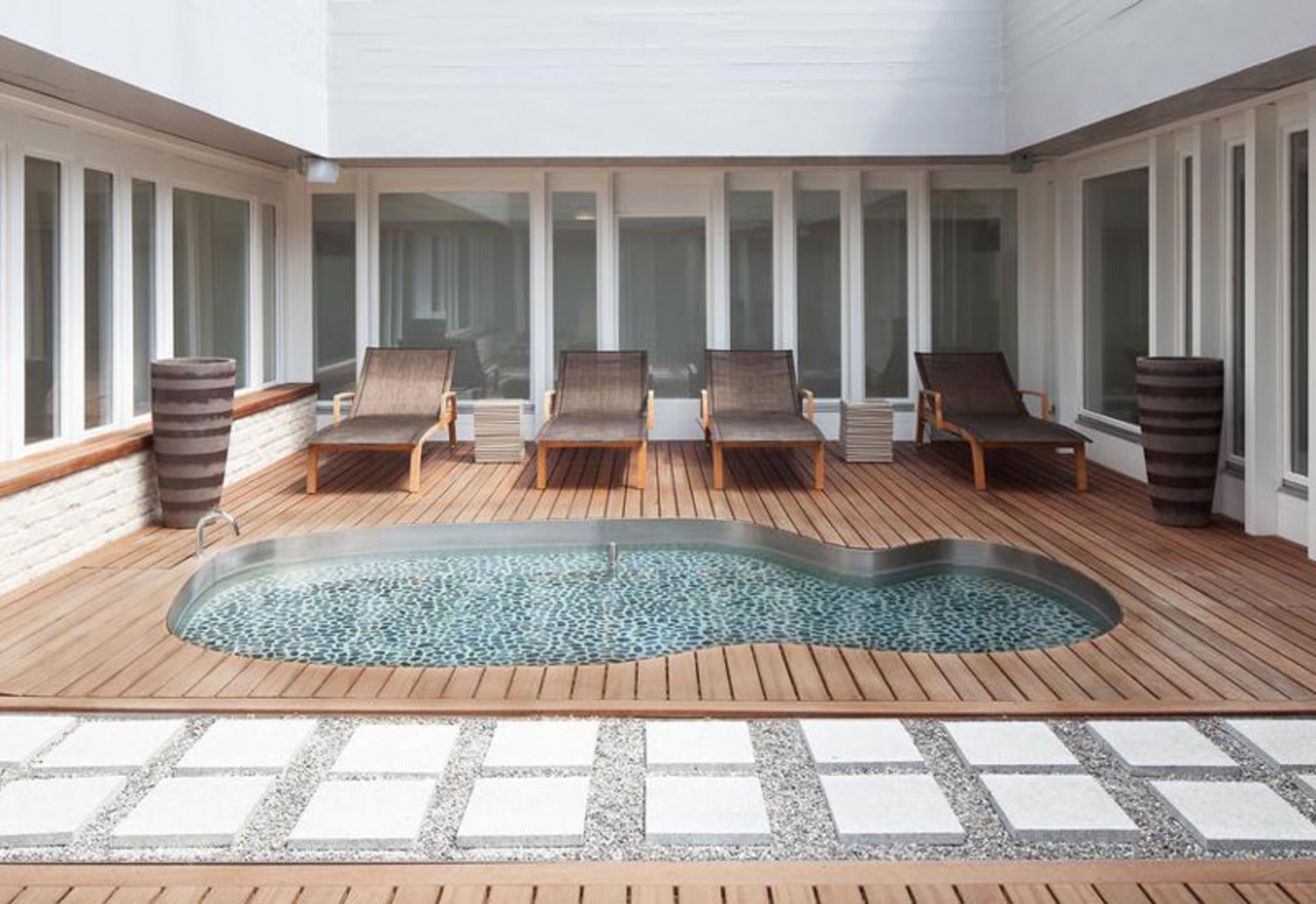 هتل کراون پلازا زوریخ (Crowne Plaza Zürich)