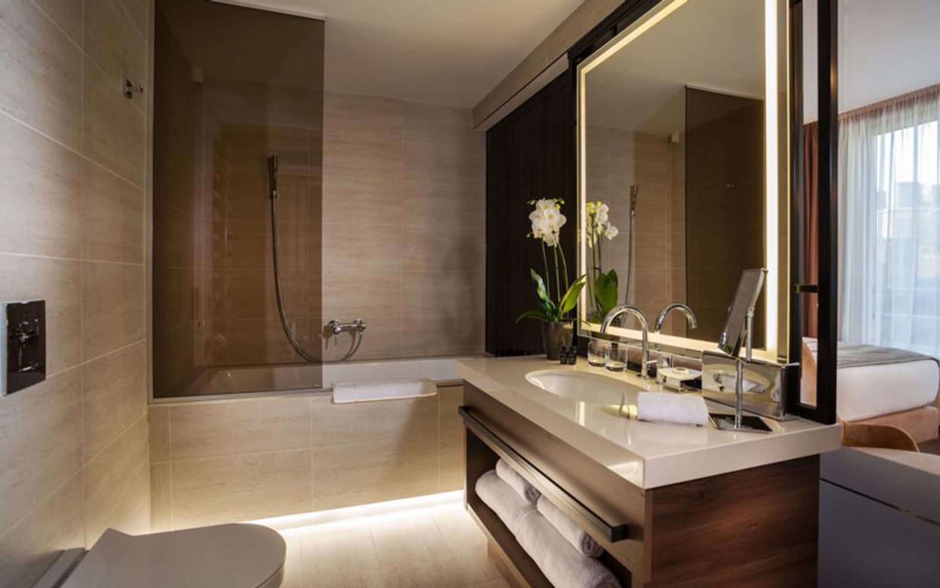 هتل سنت تن (SAINT TEN Hotel)
