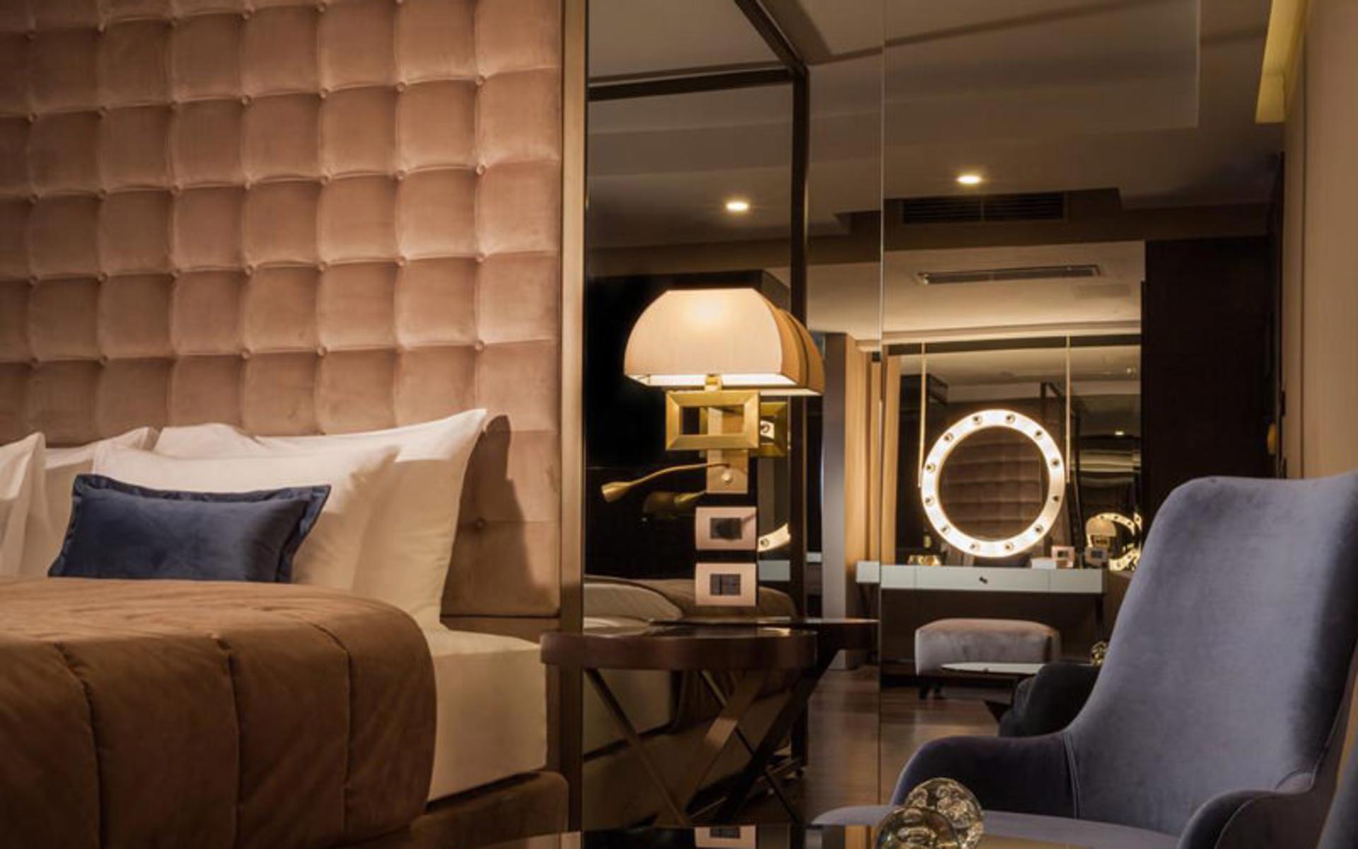 هتل سنت تن (SAINT TEN Hotel)