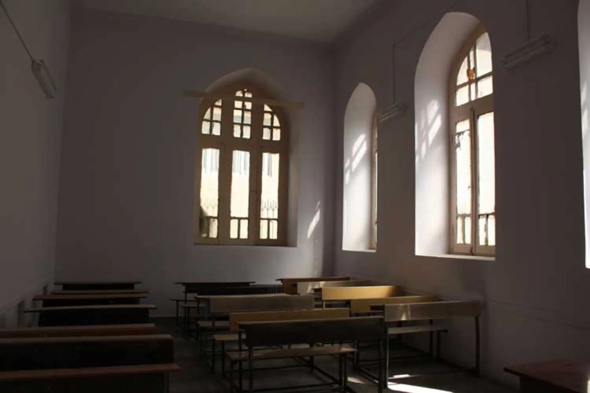 مدرسه انوشیروان