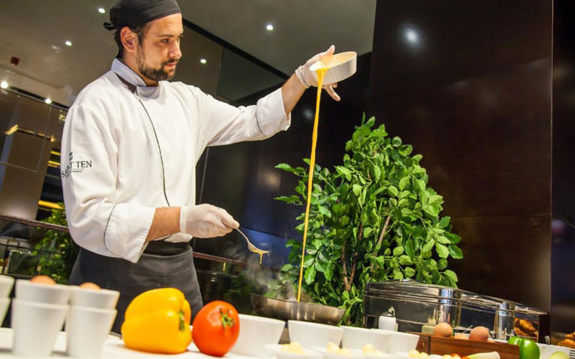 هتل سنت تن (SAINT TEN Hotel)
