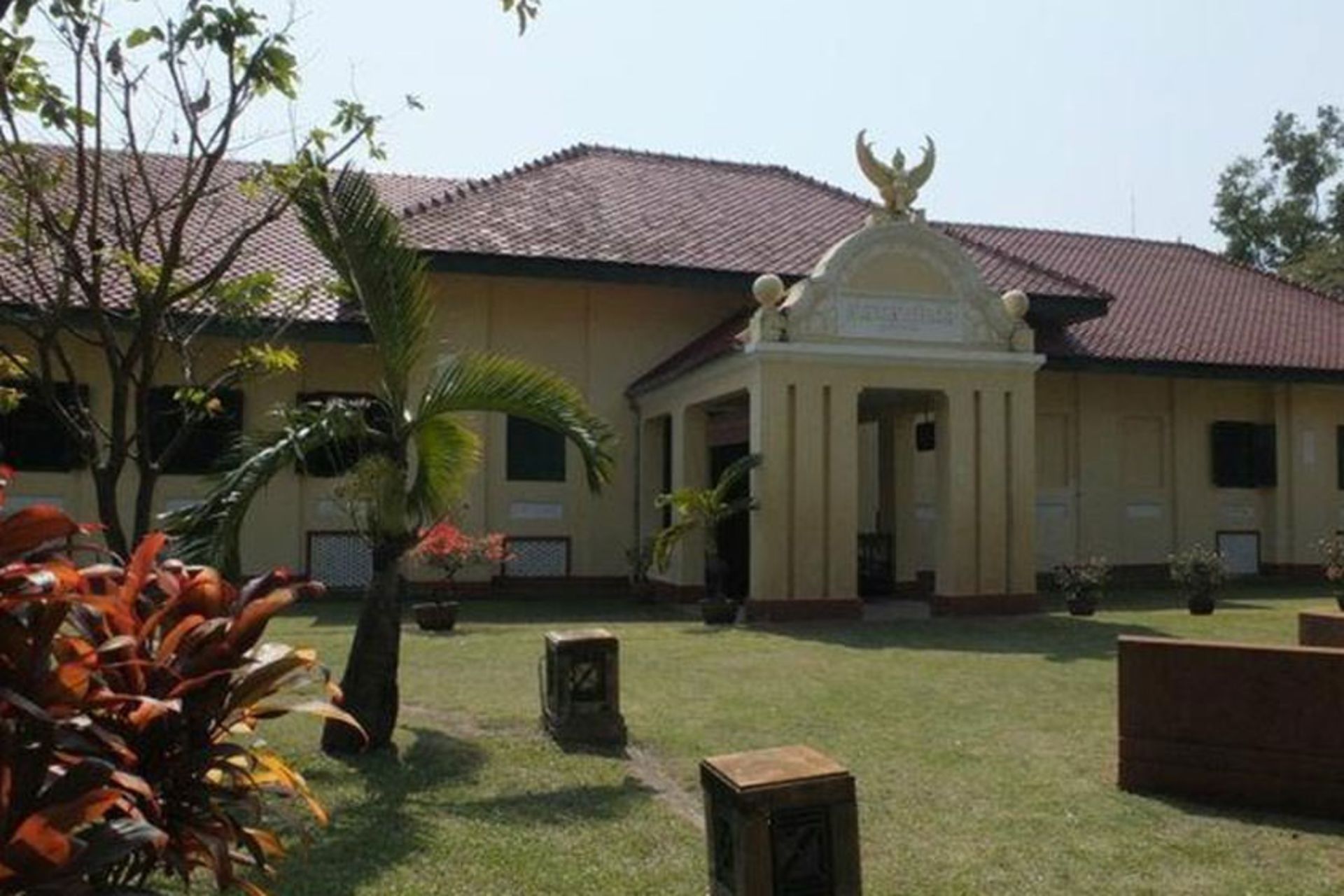 Ubon Ratchathani National Museum