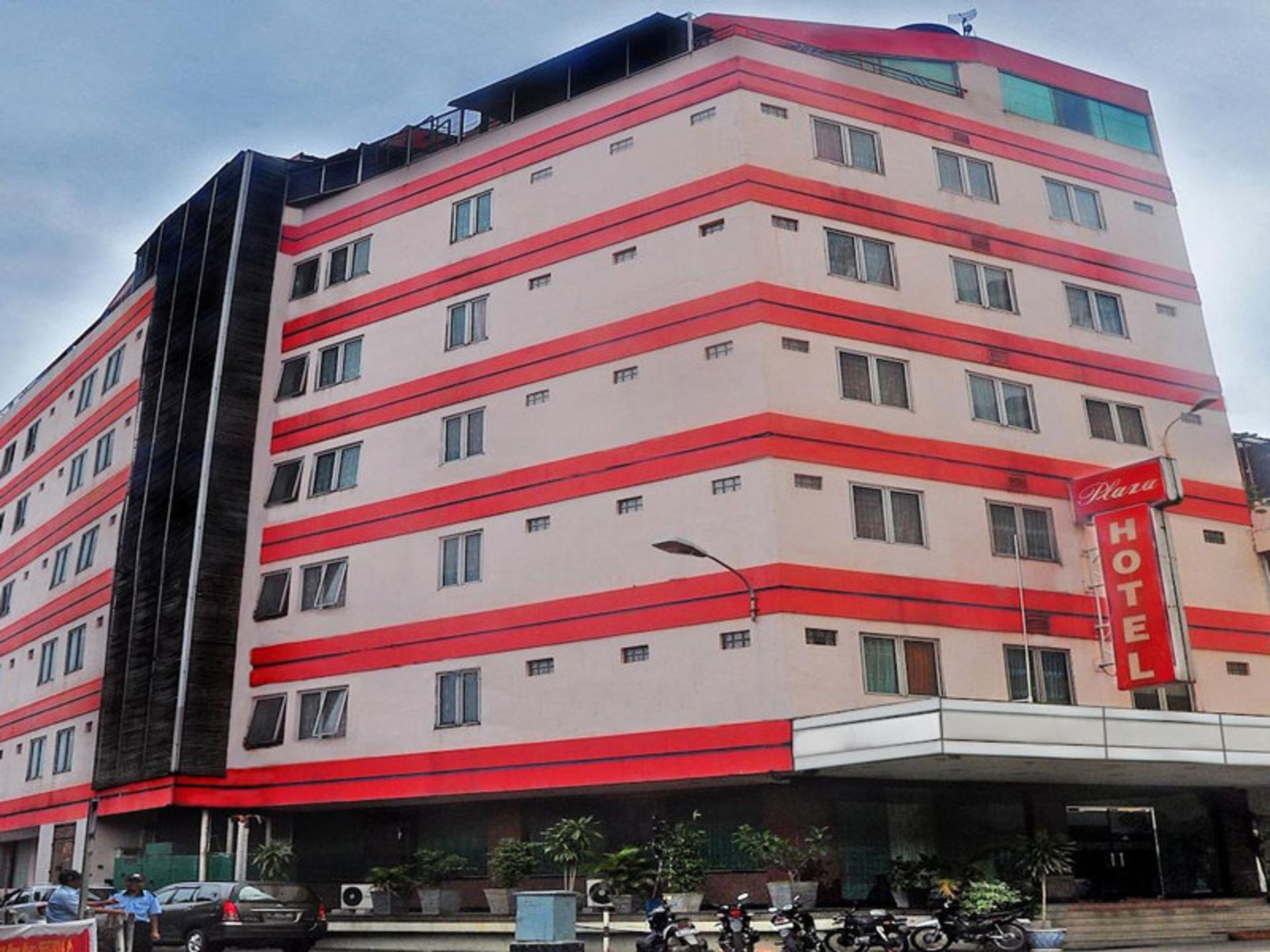 هتل پلازا هارکو مانگا دوا (Plaza Hotel Harco Mangga Dua)
