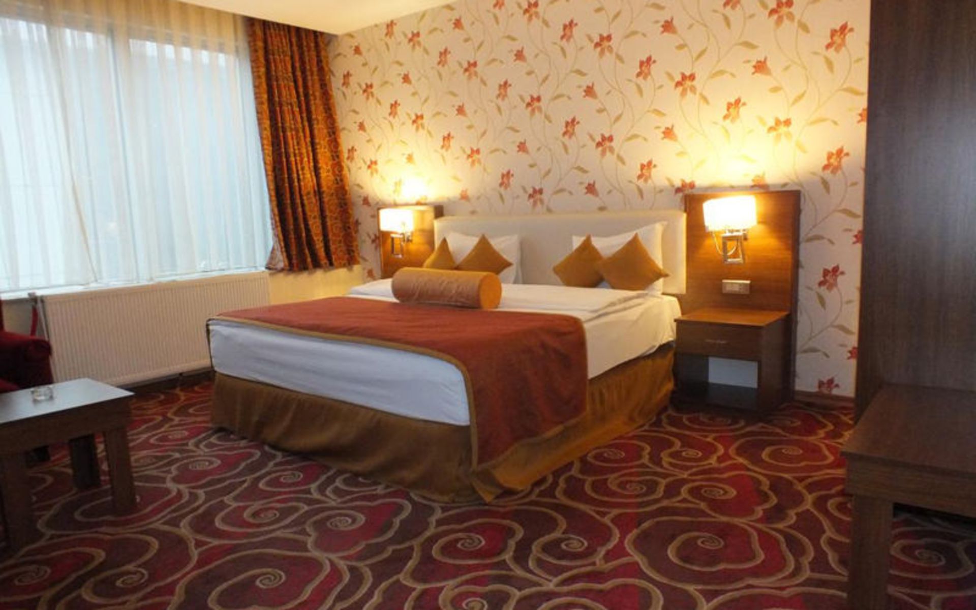 هتل رویال برک (Royal Berk Hotel)
