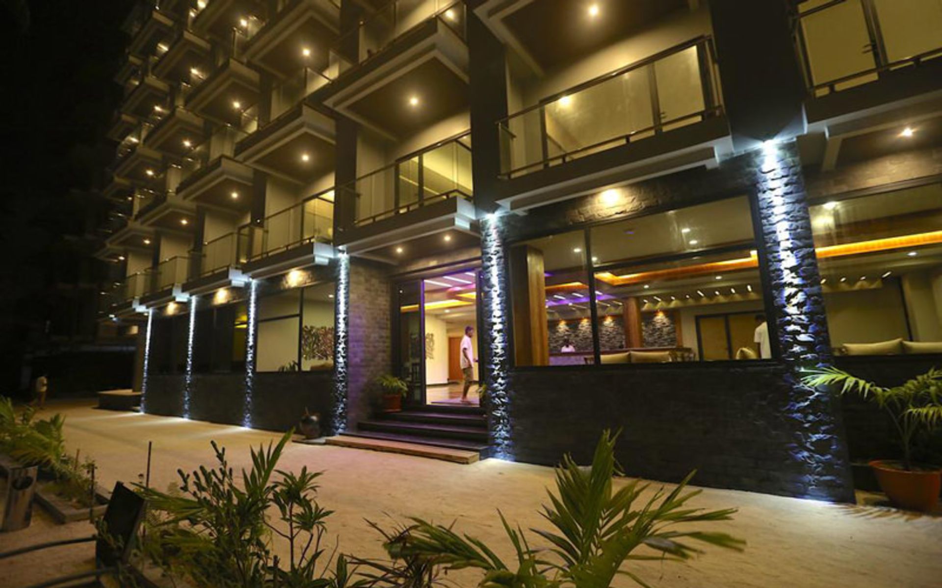 هتل کانی گرند سی ویو (Kaani Grand Seaview)