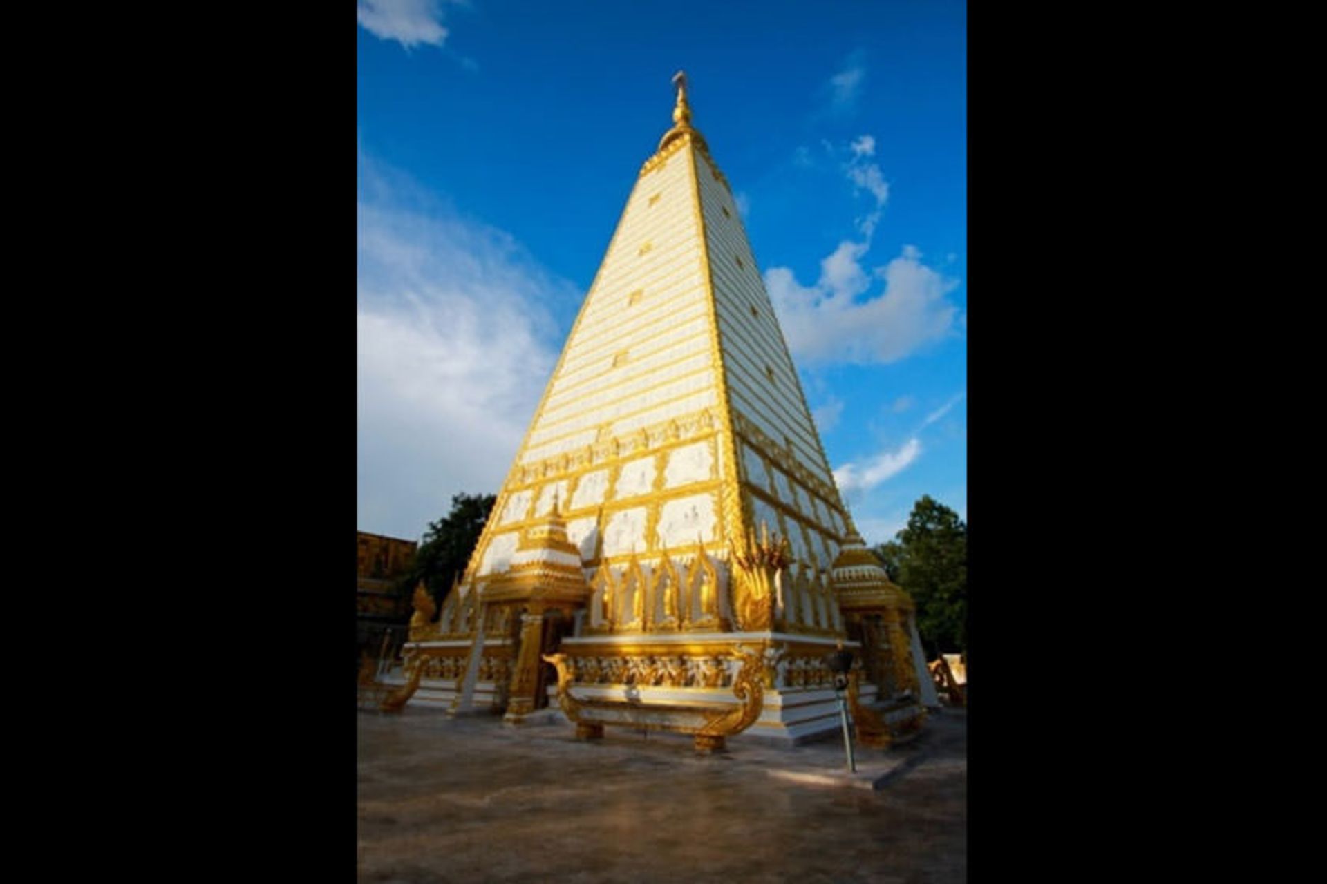 Wat Phra That Nong Bua