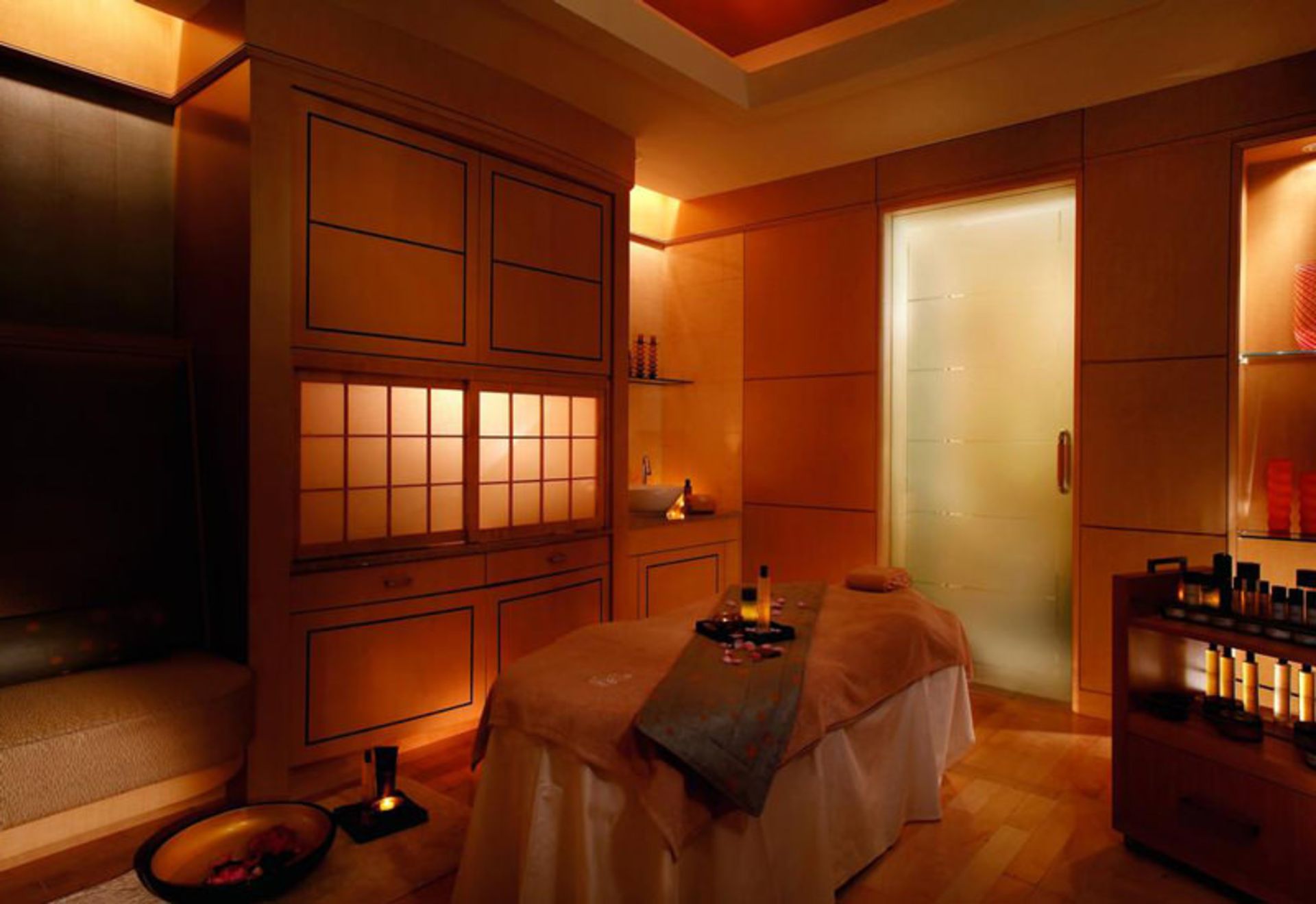 هتل ریتز کارلتون (The Ritz-Carlton)