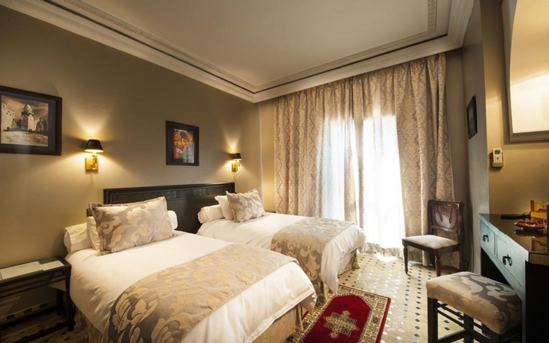 هتل لِ کاسپین (Hotel Le Caspien)