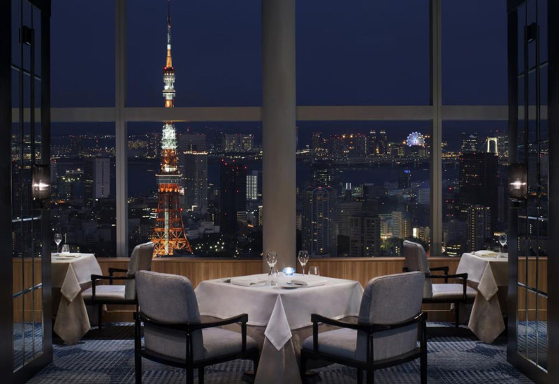 هتل ریتز کارلتون (The Ritz-Carlton)