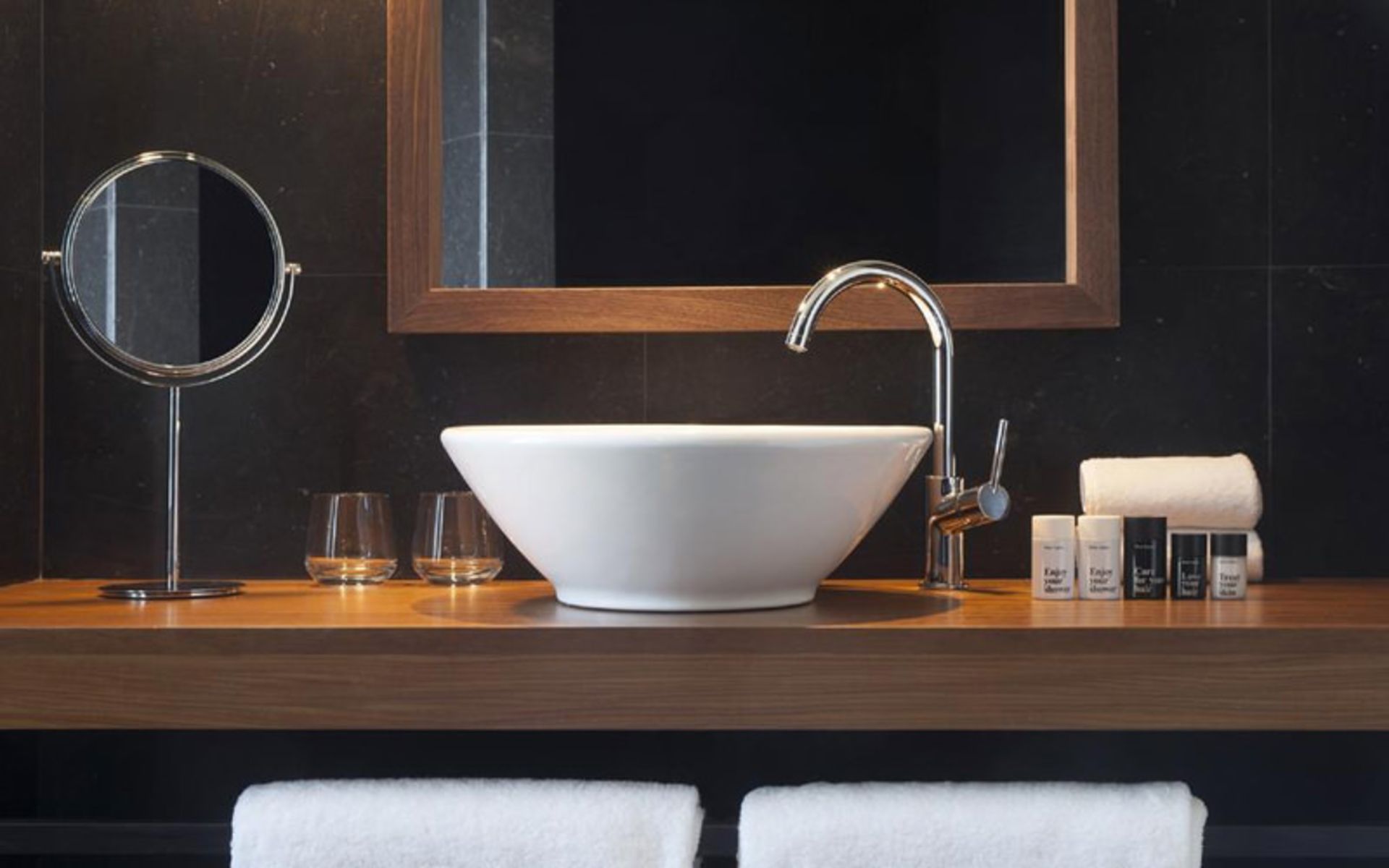 هتل دیر مادرید (Dear Hotel Madrid)
