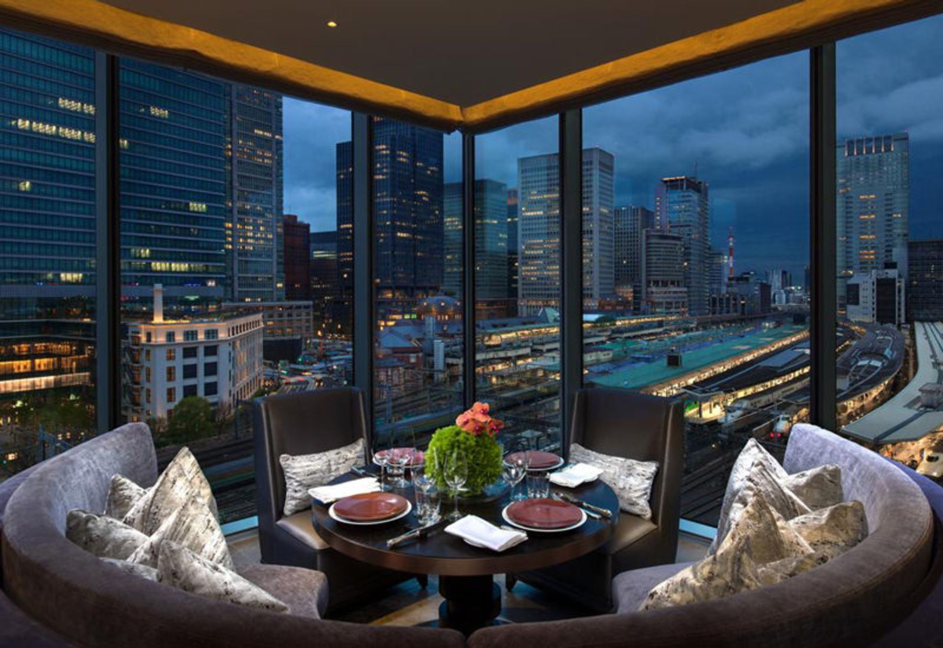 هتل فور سیزن توکیو (Four Seasons Hotel Tokyo at Marunouchi)