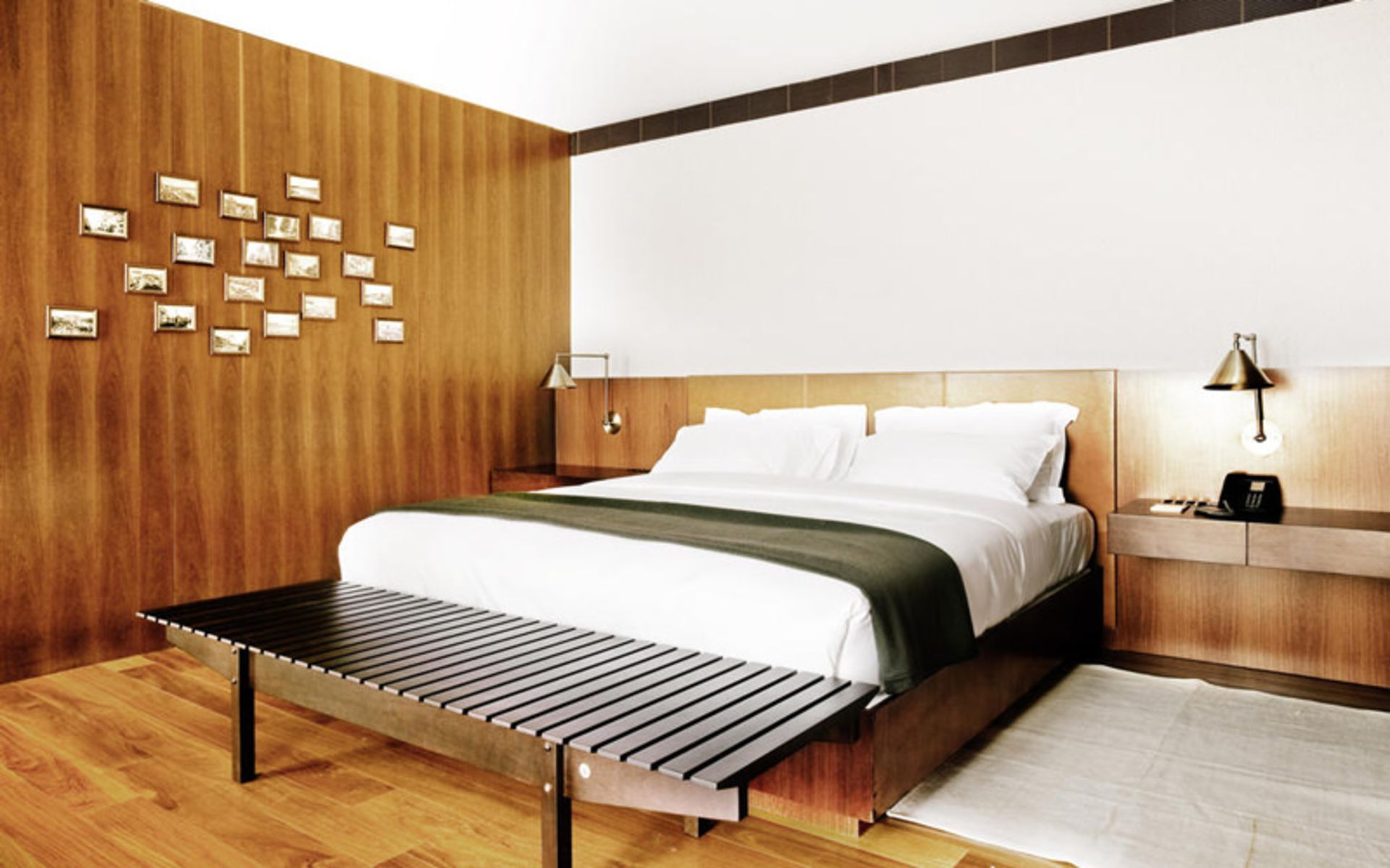 هتل اسکوئر ناین بلگراد (Square Nine Hotel Belgrade)