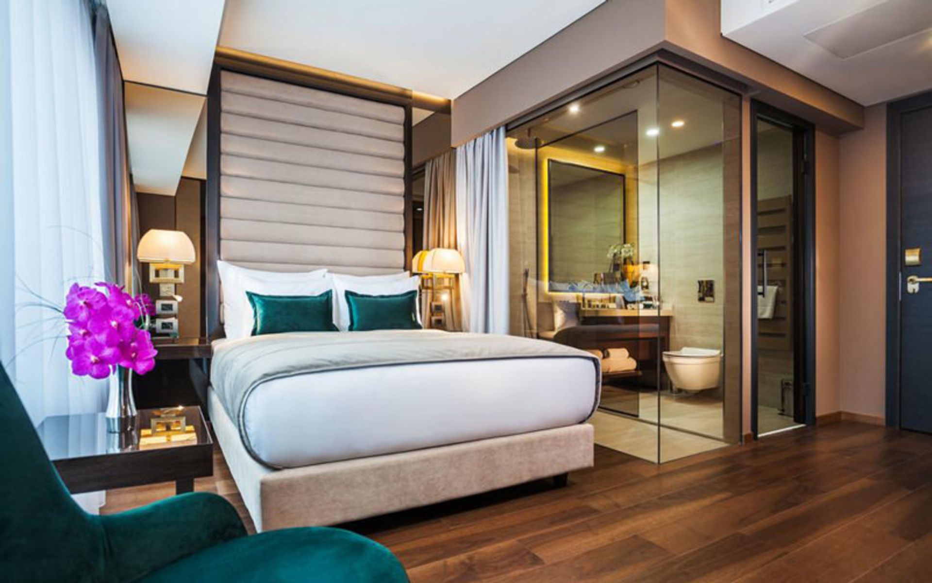 هتل سنت تن (SAINT TEN Hotel)