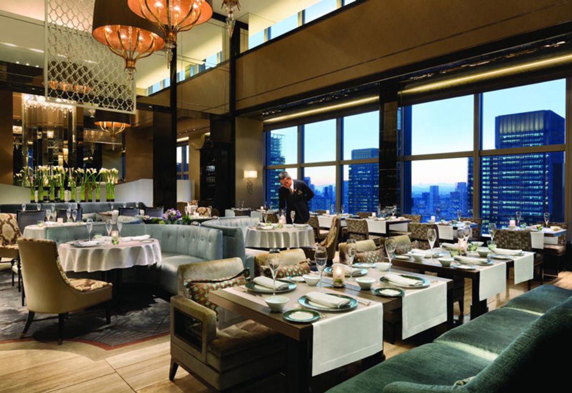 هتل شانگری لا (Shangri-La Hotel)