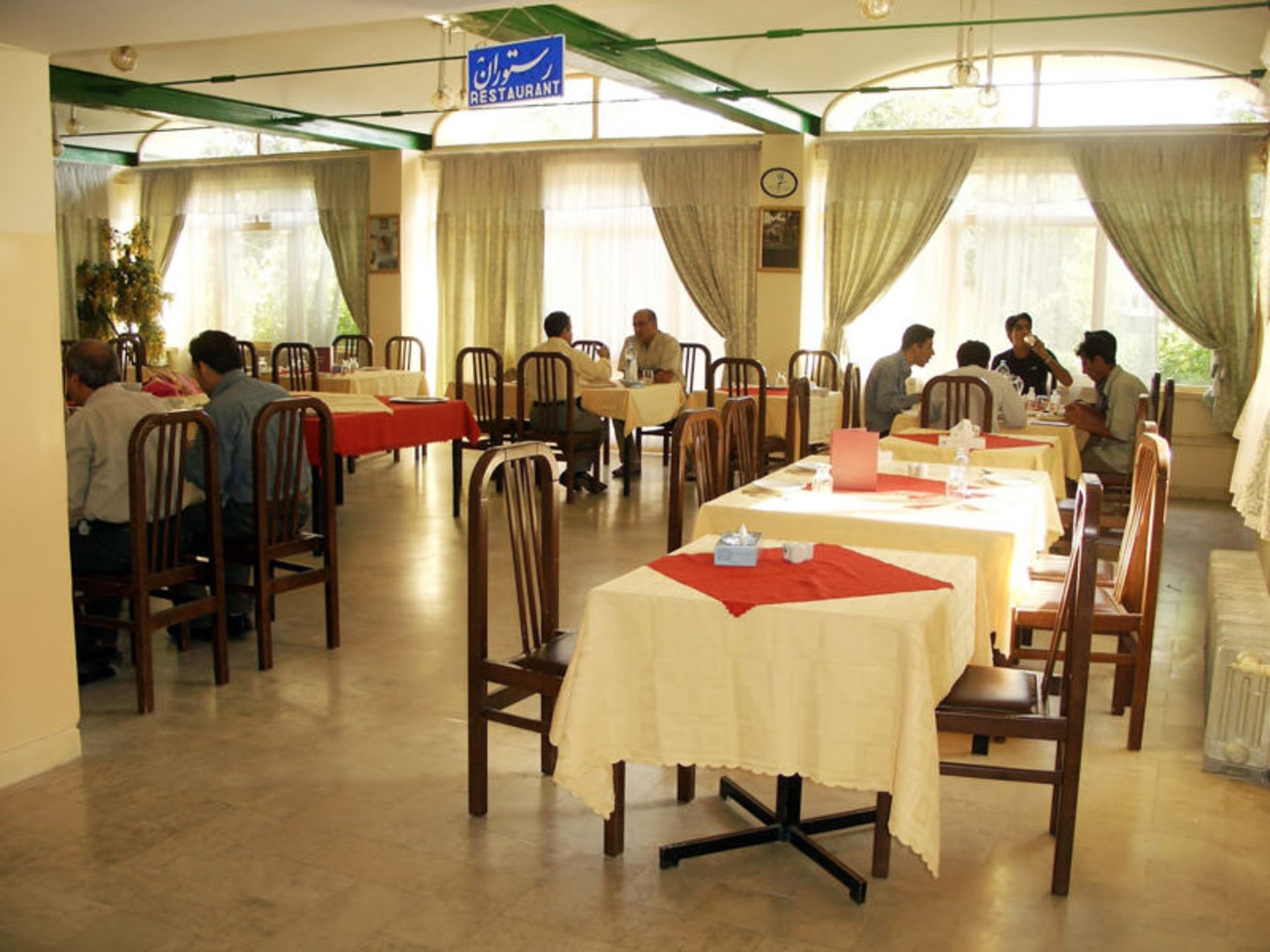 مهمانسرا جهانگردی فسا استان فارس